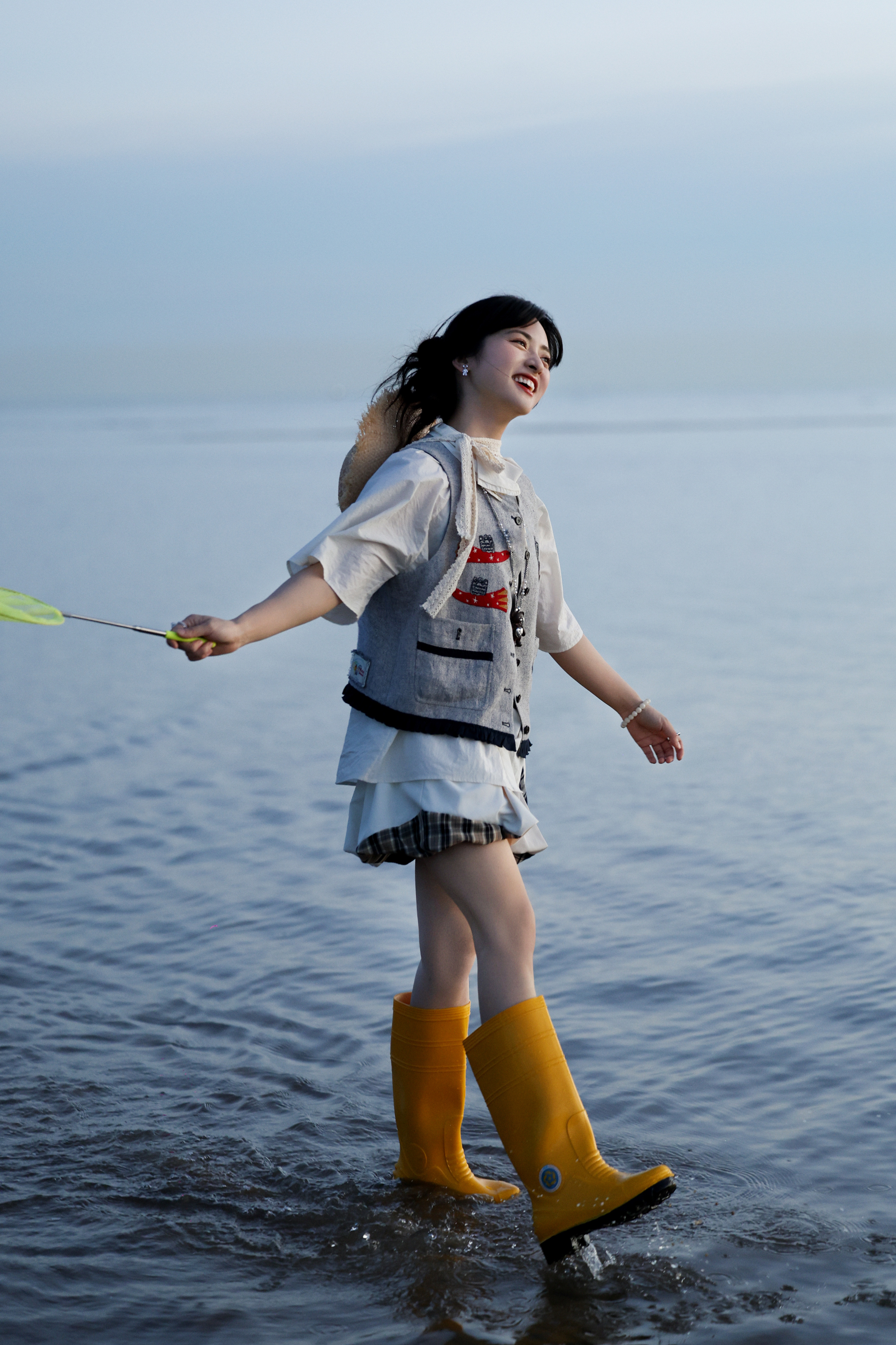 沈月超话 #沈月快乐的大人# 好朋友的浪漫藏在日升日落里,中午12:00来