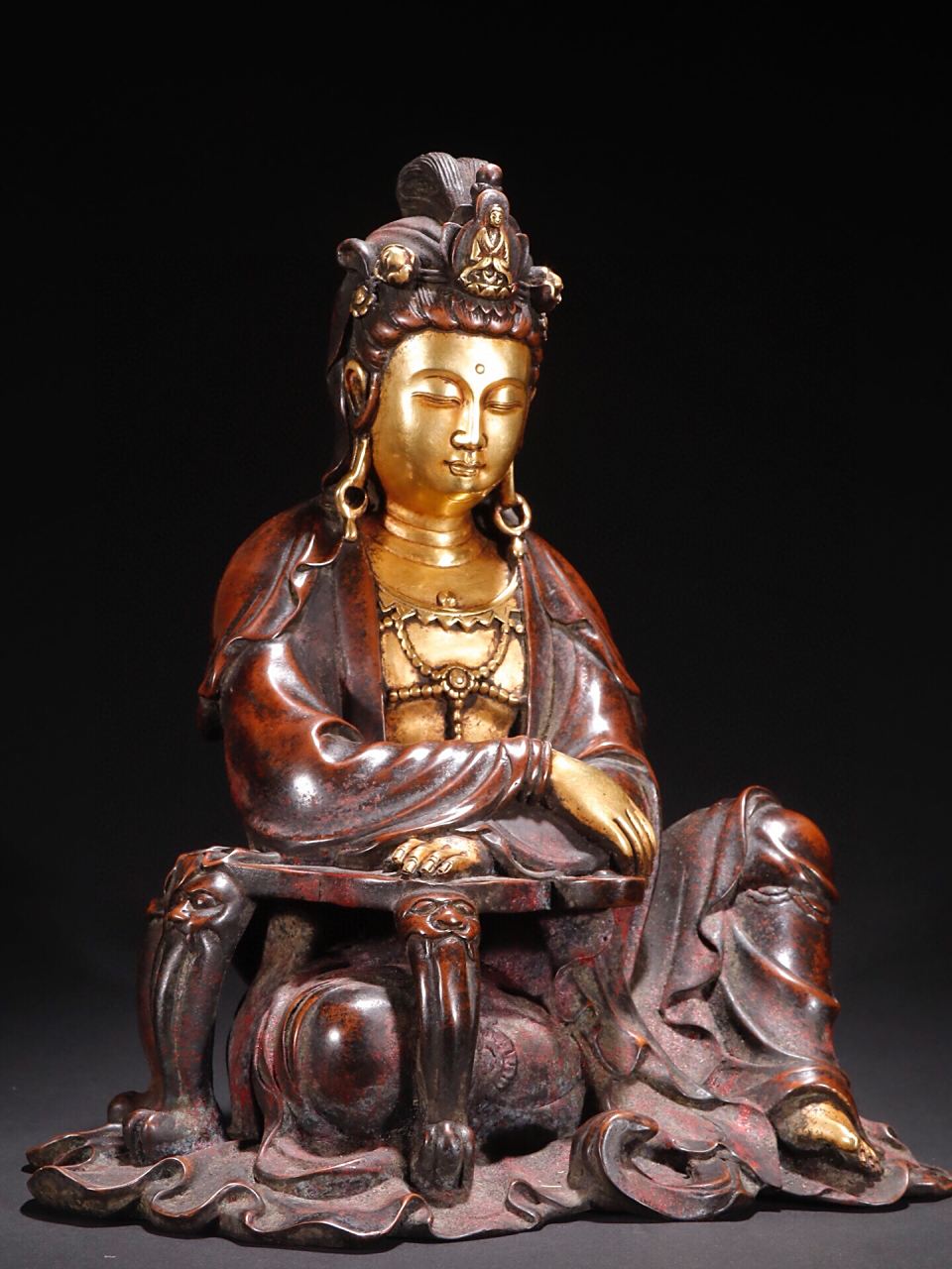 明永乐款·铜胎鎏金观音造像 明永乐款·铜胎鎏金观音造像 规格:高33