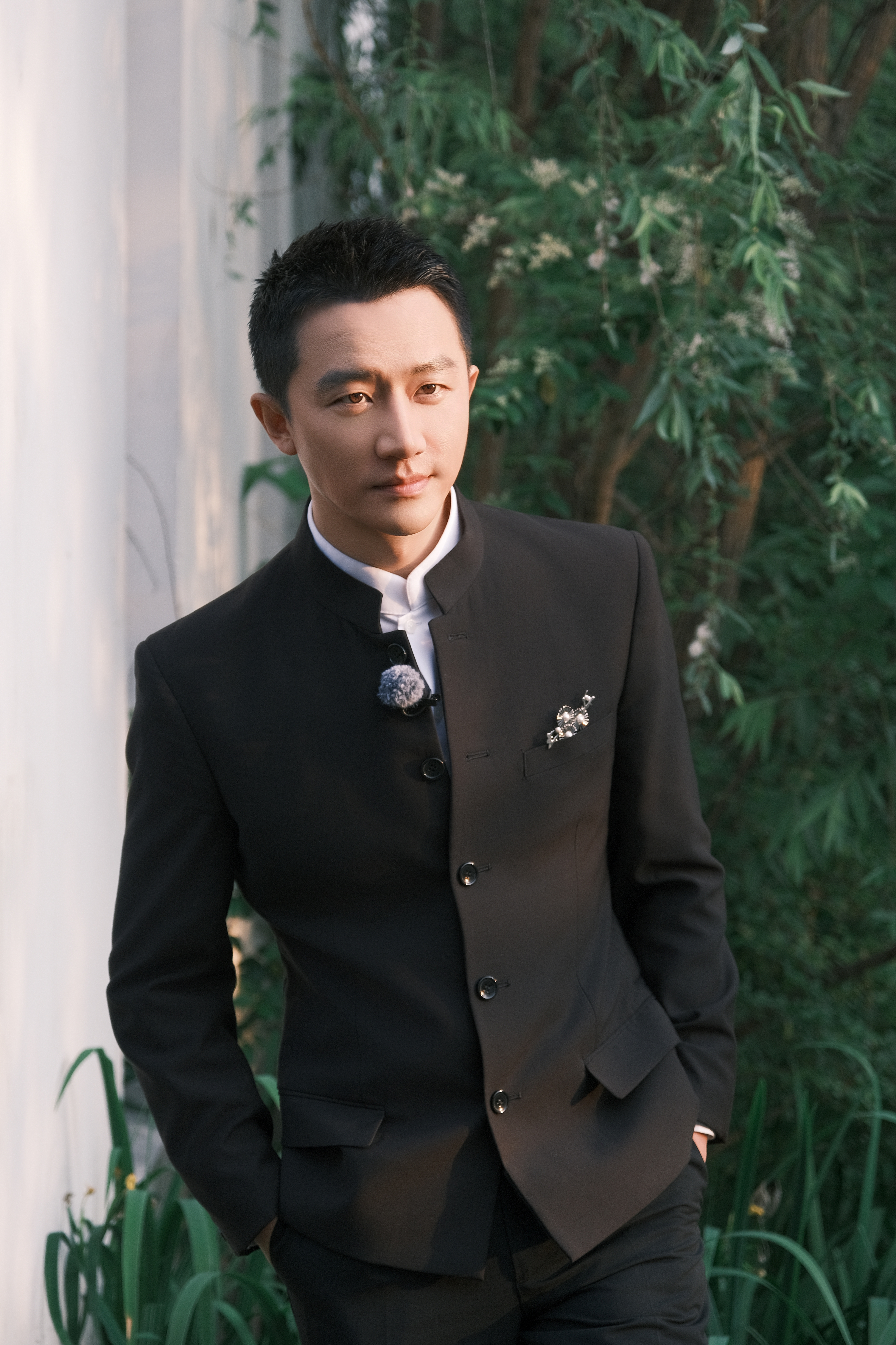 铁花绽放 滚灯流转,湖笔轻挥 今晚锁定央视一套20点档,跟黄轩一起