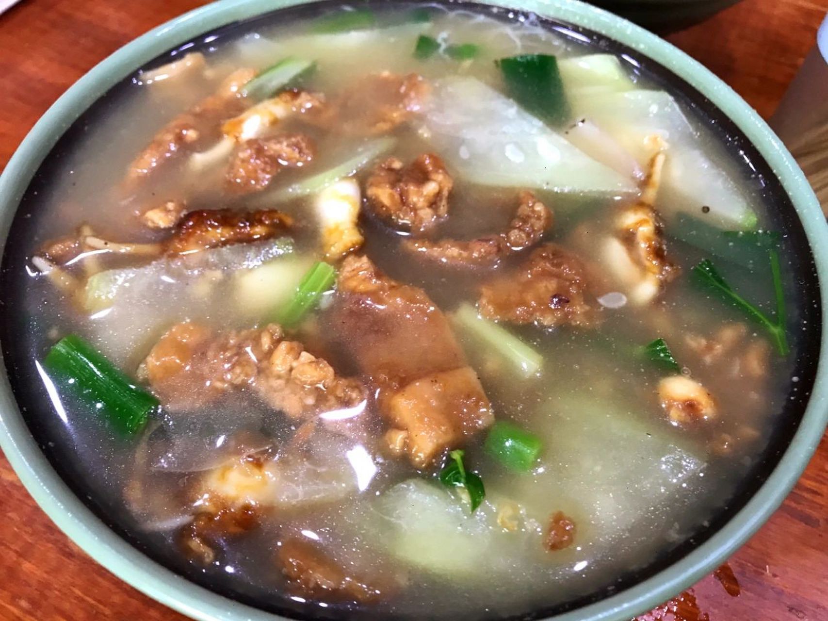 滑粉是福清当地的特色美食,每次来福清必找一家当地的街边小店,己乎