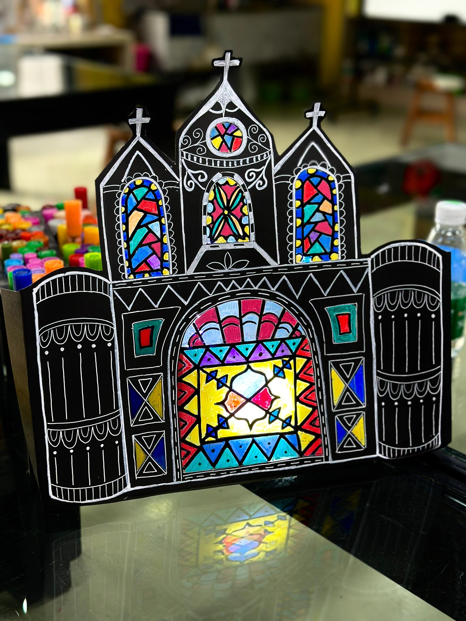 美术班课效——哥特式建筑中的彩色玻璃花窗