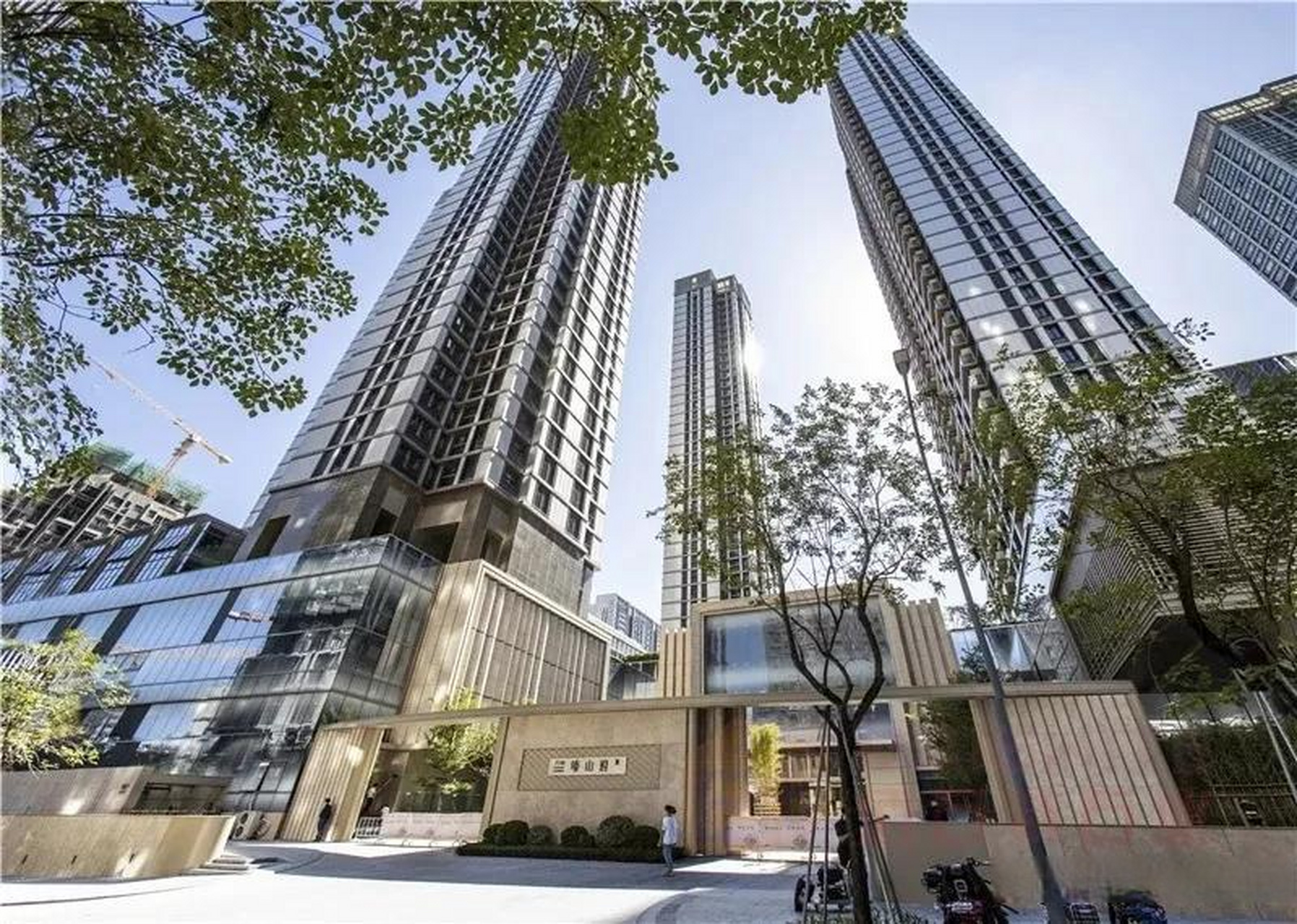 昨日,福田区的安托山豪宅