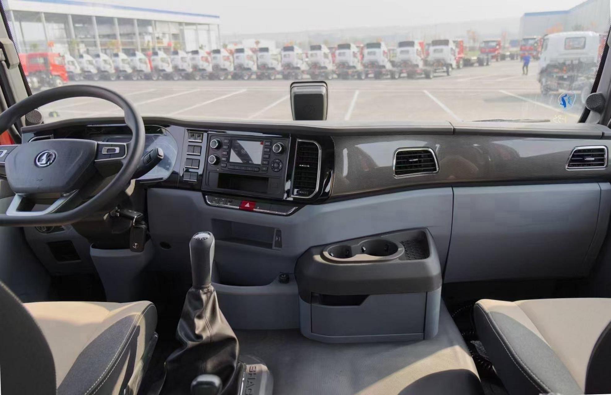 来吧老铁,陕汽轩德翼3天然气牵引车,480玉柴lng,37万包牌上路,贷款