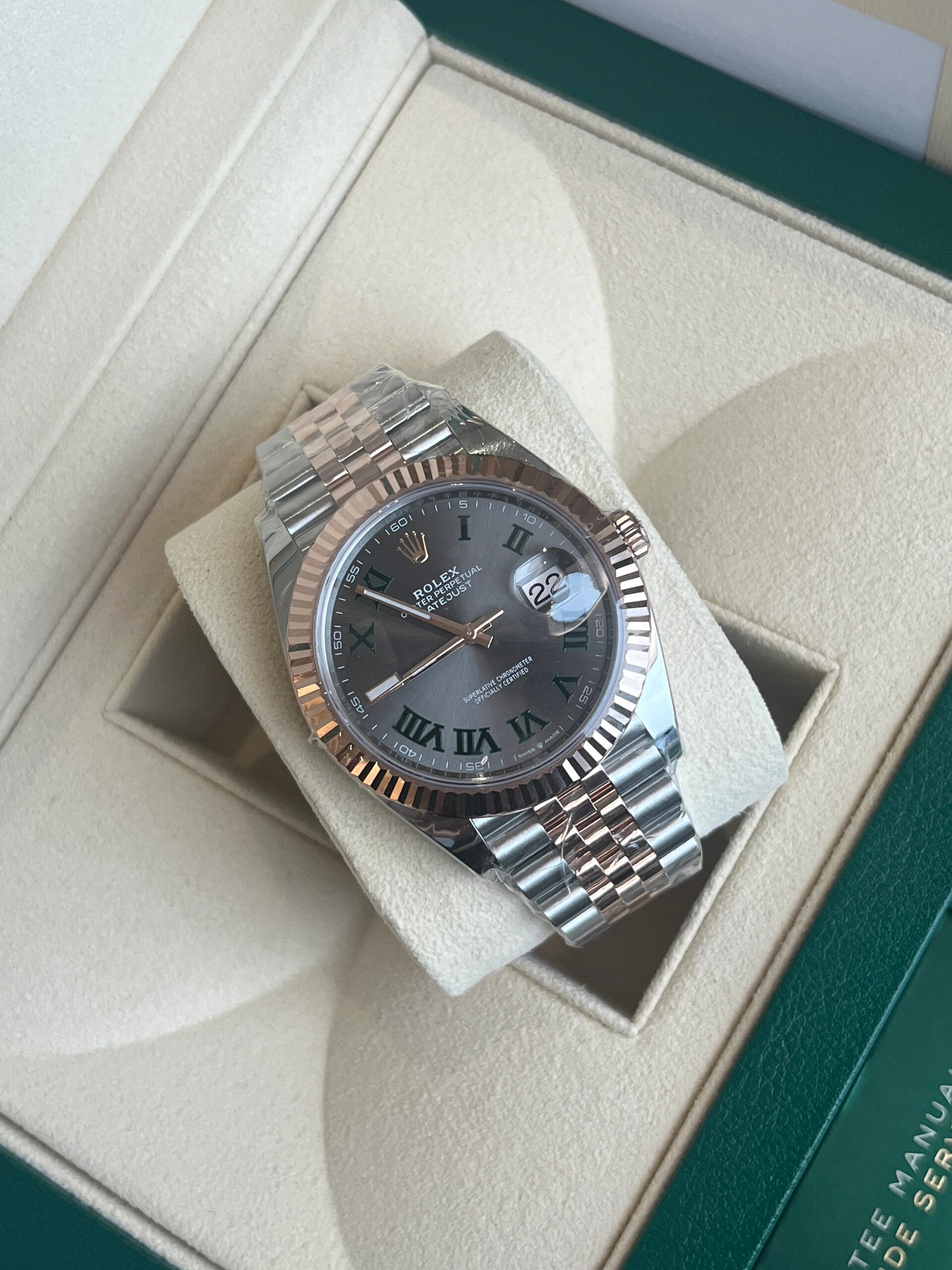 【新到】劳力士126331玫瑰金间金绿萝日志 今天新到新到 劳力士126331