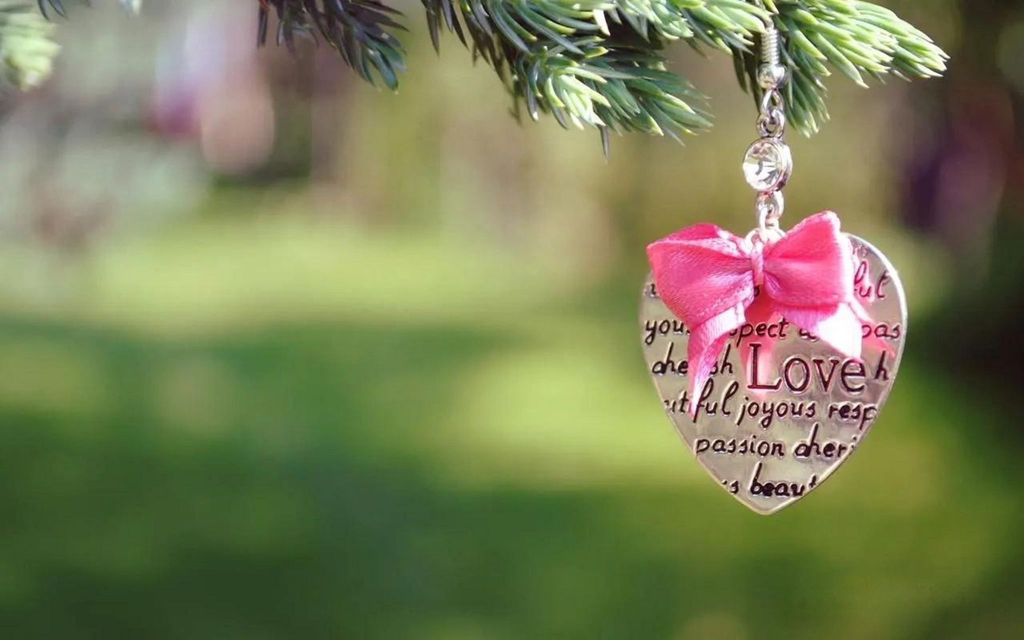 吵得越凶感情越好的星座情侣   166 狮子座78与天蝎座71:火花