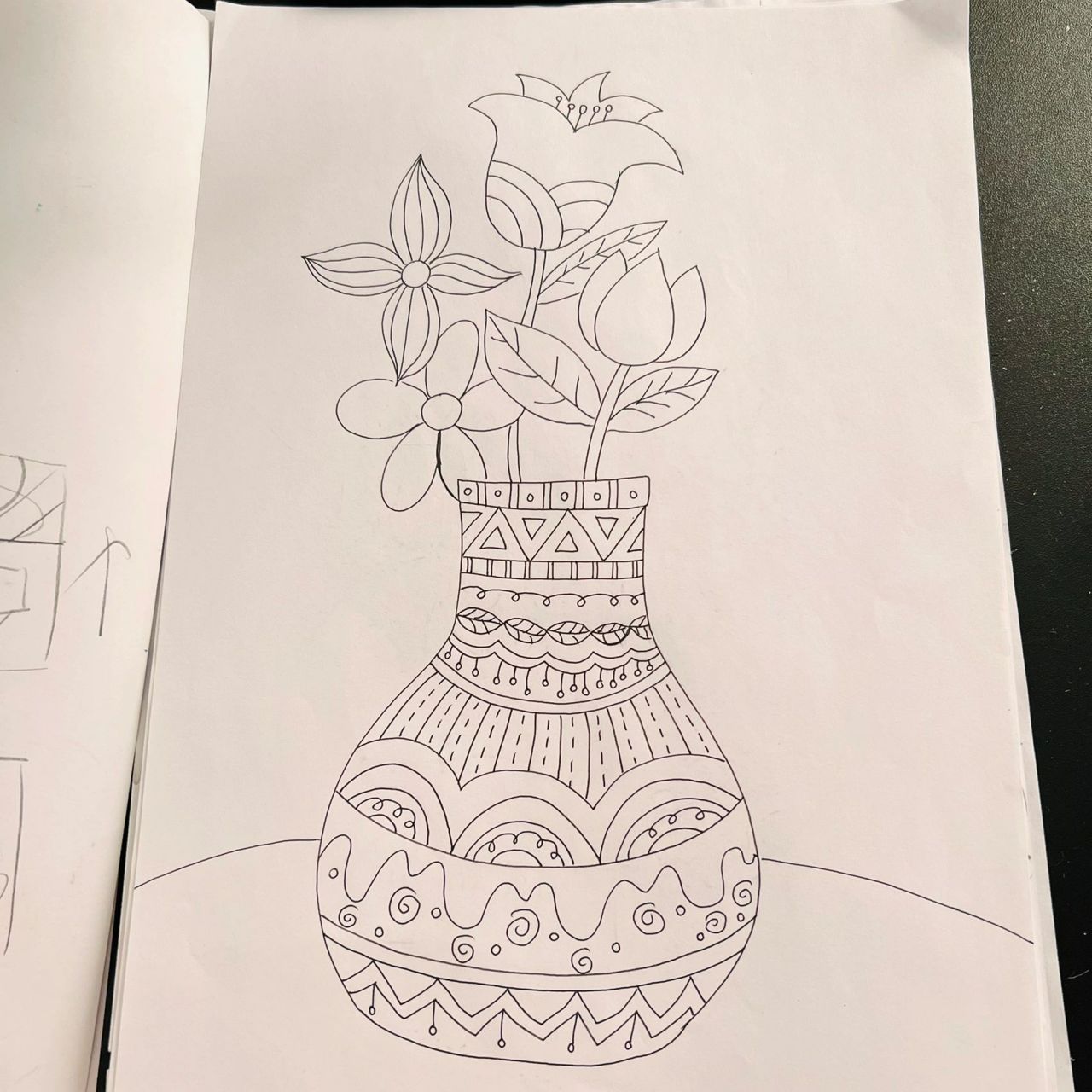 花瓶花朵简笔画图片