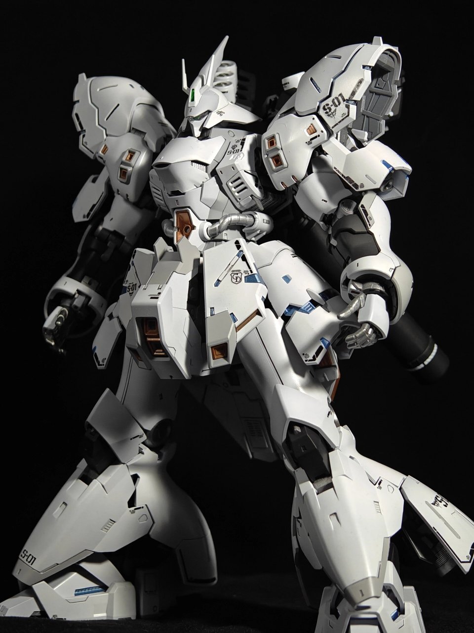 果真大家都是白毛控啊 接到一个rg沙扎比的单子本来想终于不用搞白色