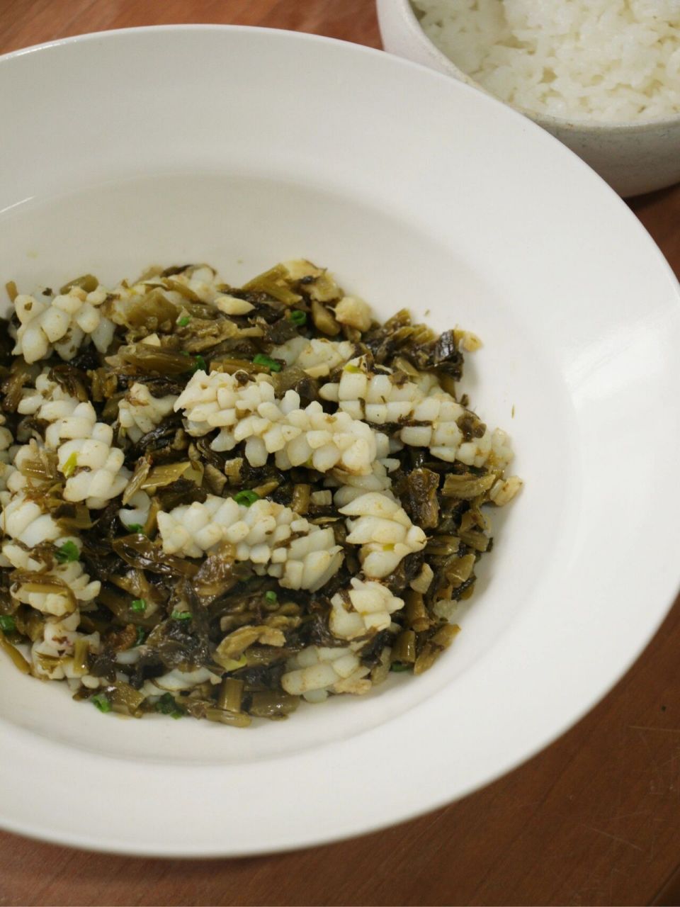 宁波家常菜| 雪菜墨鱼 如何切花刀 雪菜93季食本 	 我个人的非常爱