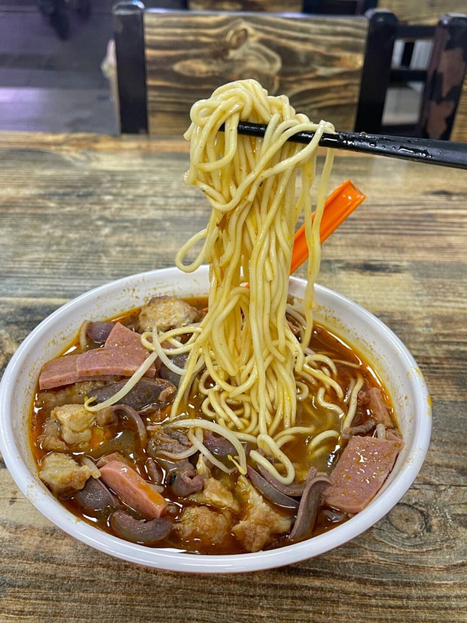 读书时期吃到现在的一家沙茶面 真的很少人知道!