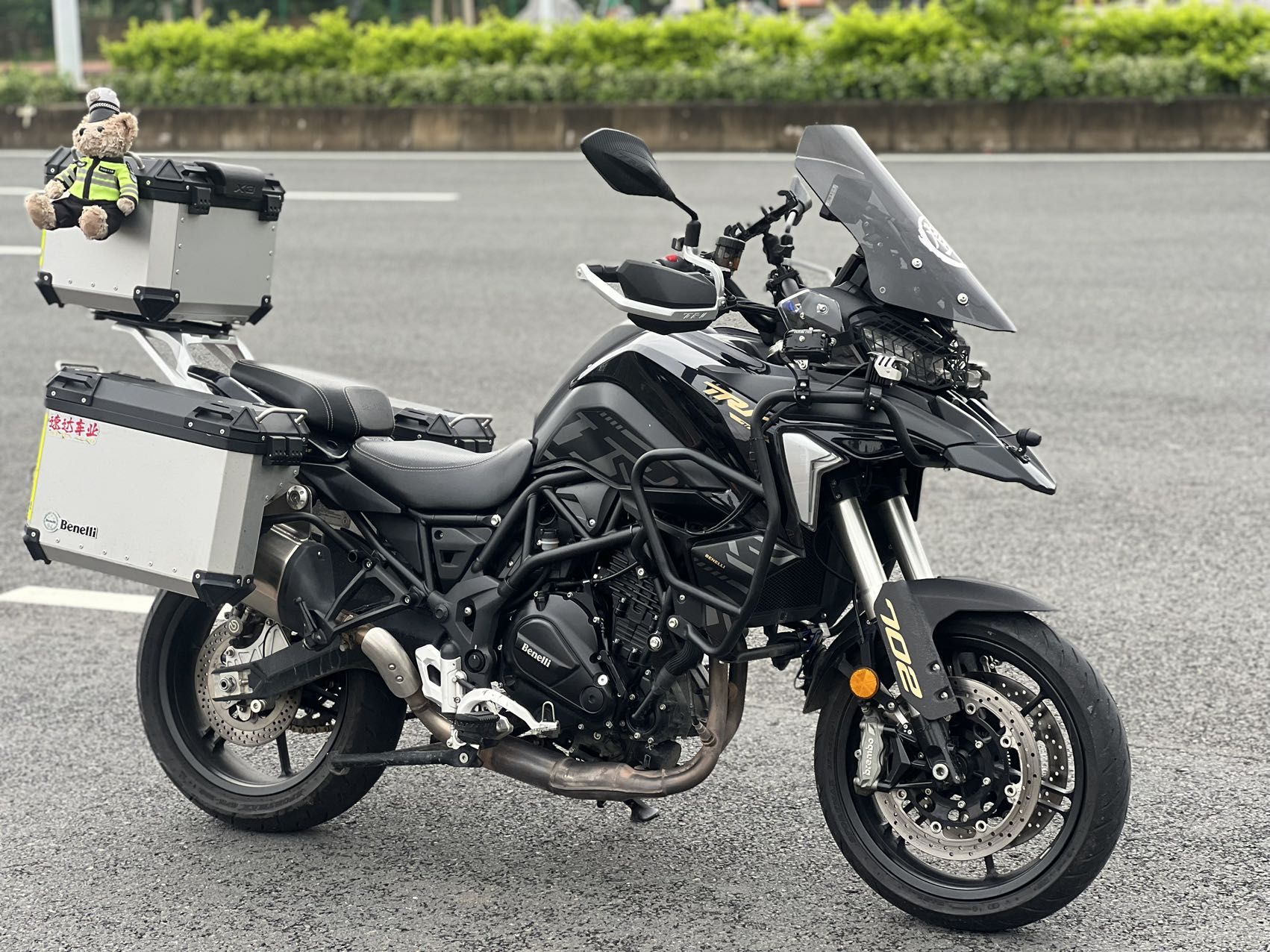 23年贝纳利 trk 702 公路款