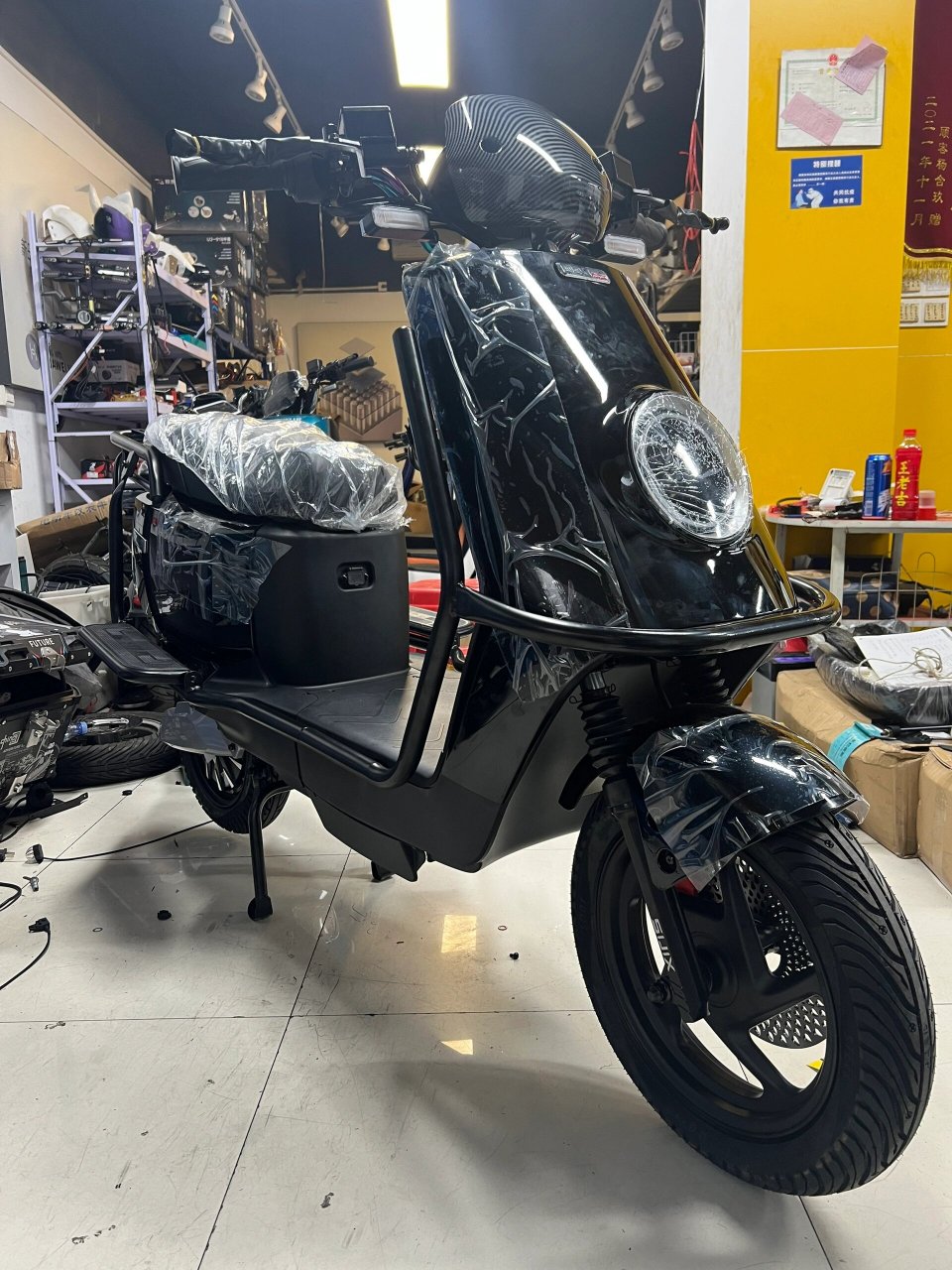 四季星m8大牛款电动车 12寸顶配版 全新批发 出厂标配: 升级2000瓦