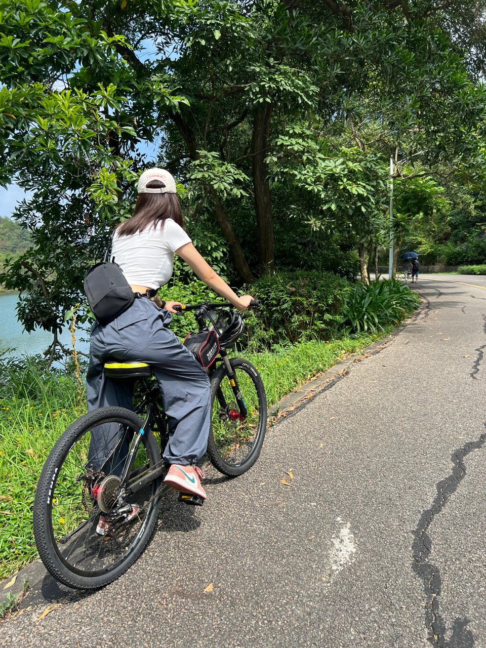 惠州红花湖骑自行车图片