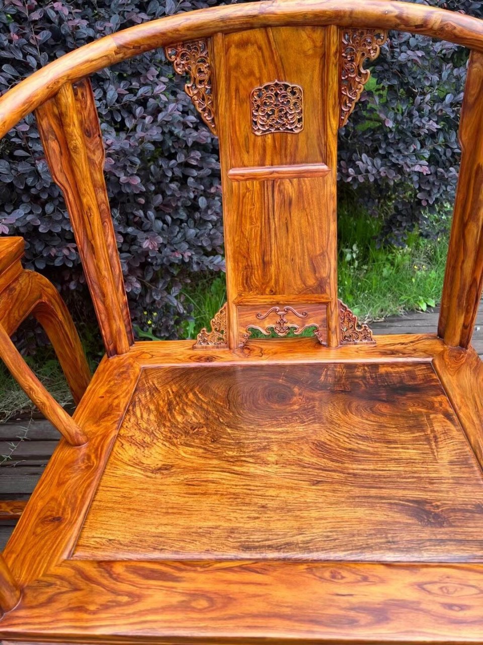 海南黄花梨皇宫椅  66615号故宫博物院款:《黄花梨山水水波荡漾纹