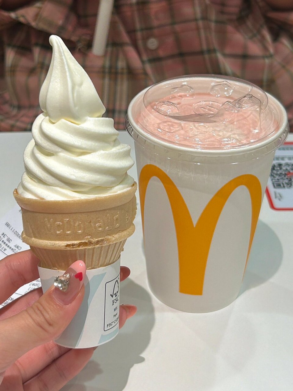 9890澳门麦当劳的这个奶昔里到底加了什么啊?