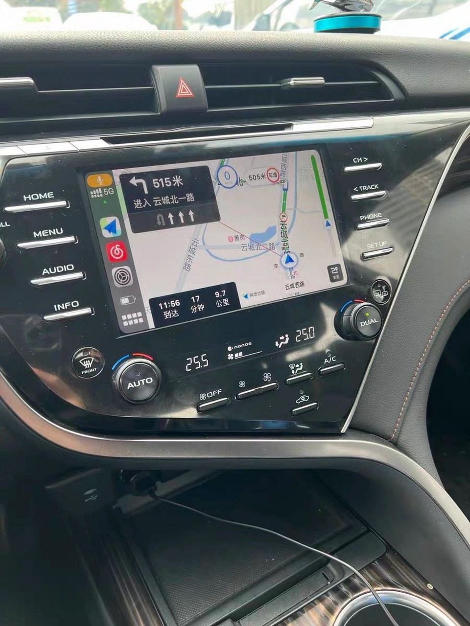 18款凯美瑞也能用上苹果无线carplay哦 20款可以买个盒子～ 但是18款