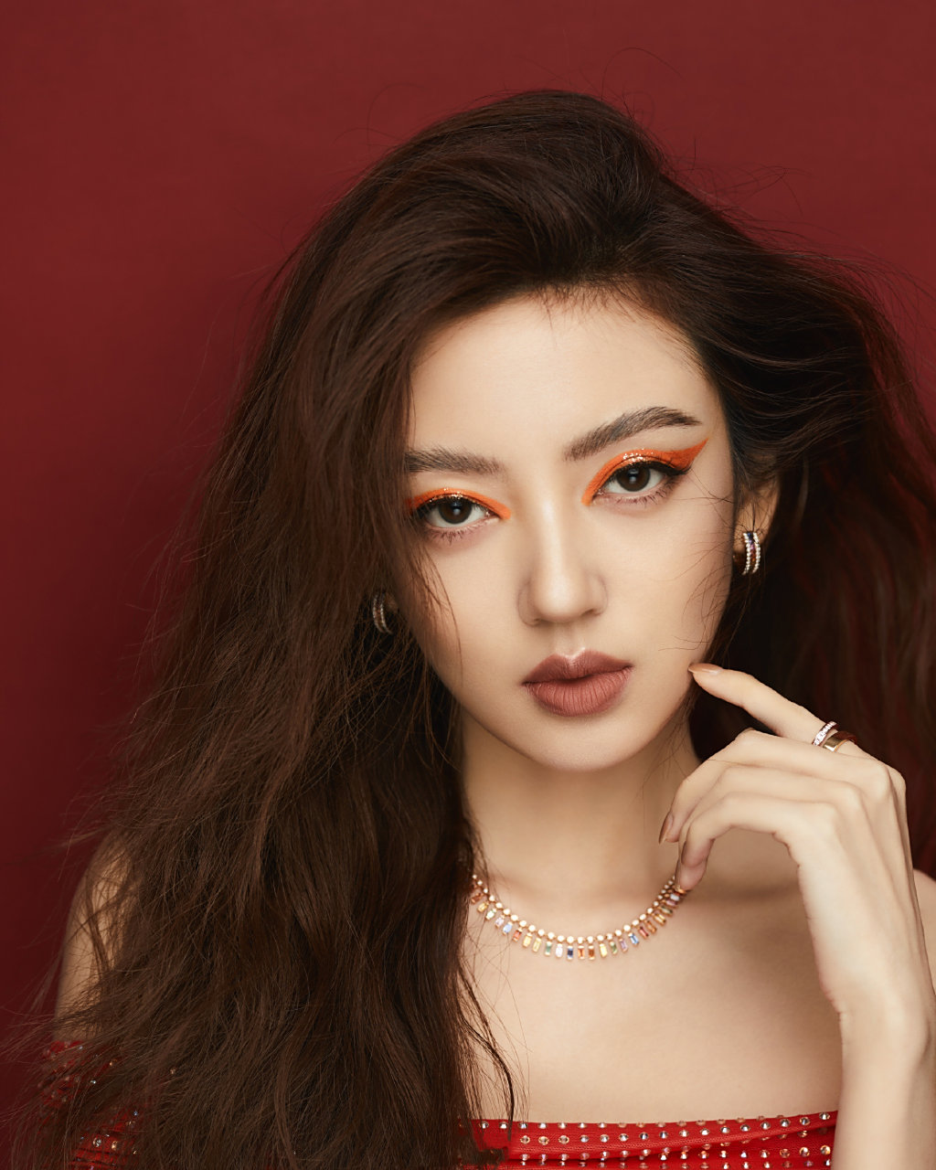 何瑞贤酷妆容头像写真