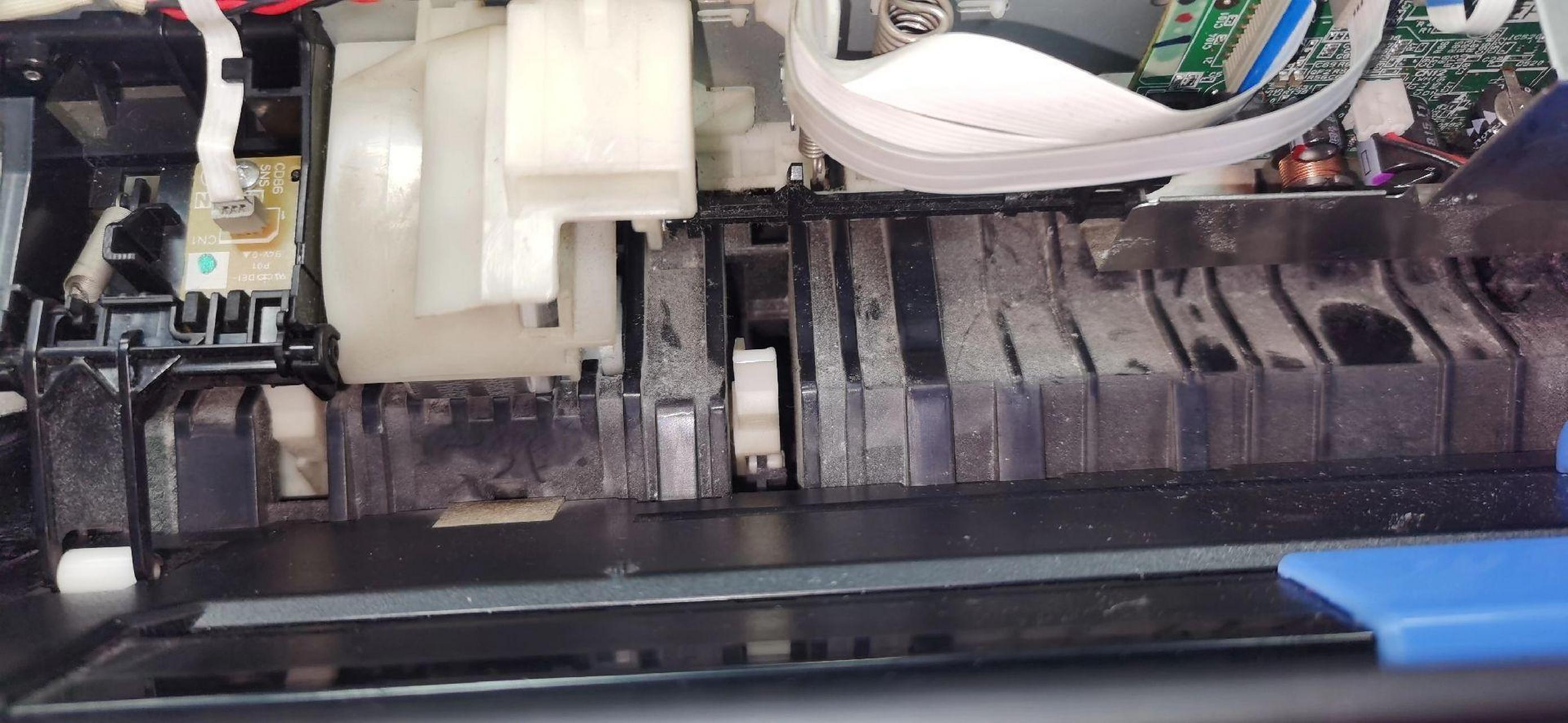 epson l565提示卡纸 不进纸 备上门维修一台epson经典墨仓式一体机