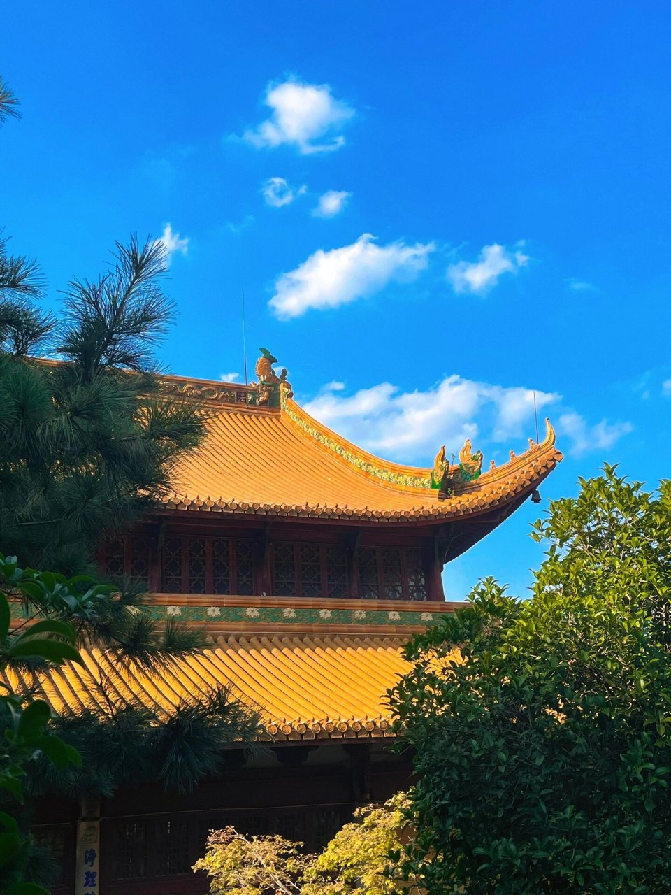 净慈寺-所念皆所愿所求皆所得 净慈寺,位于浙江省杭州市的西湖南岸