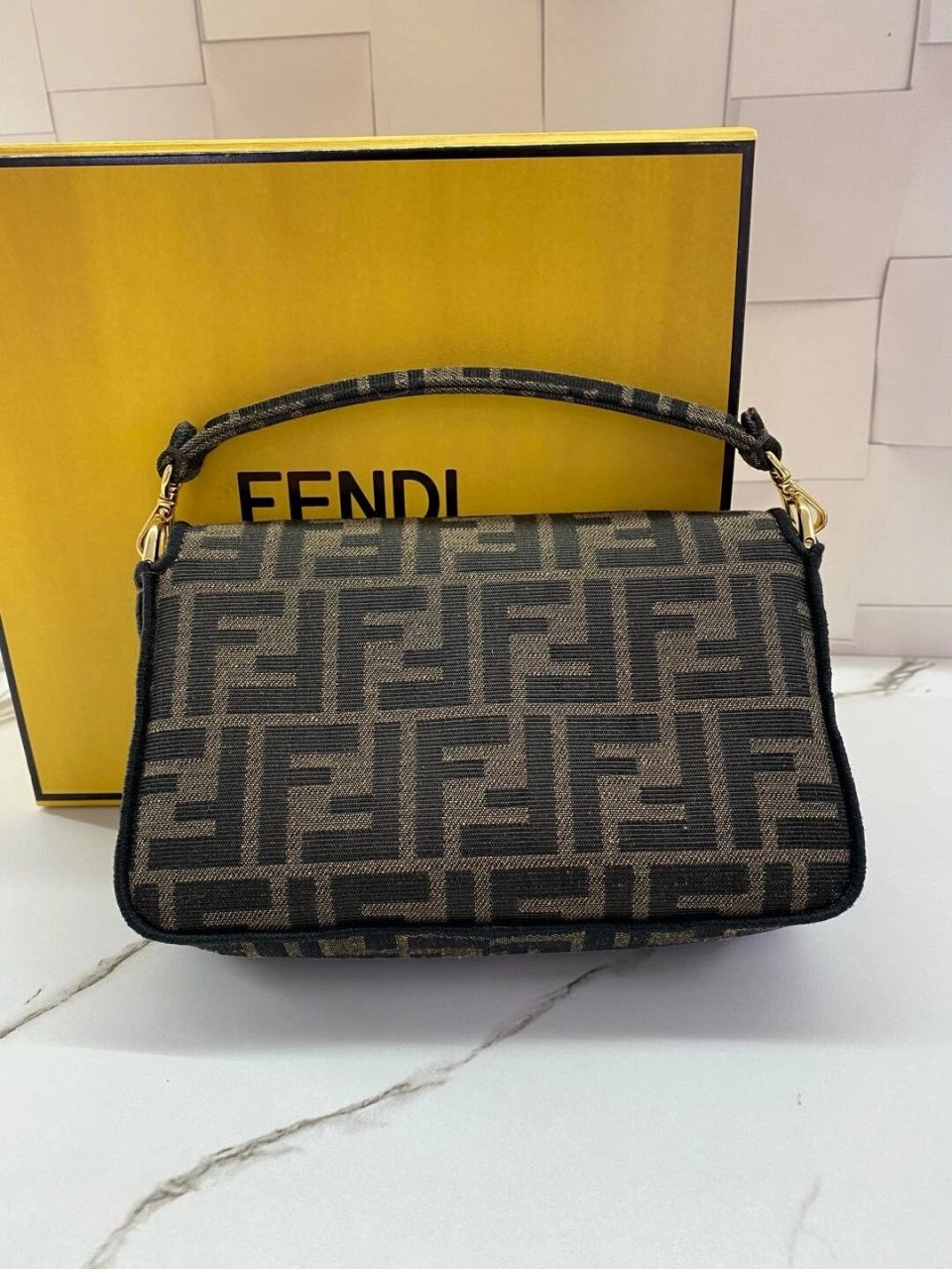 fendi france图片