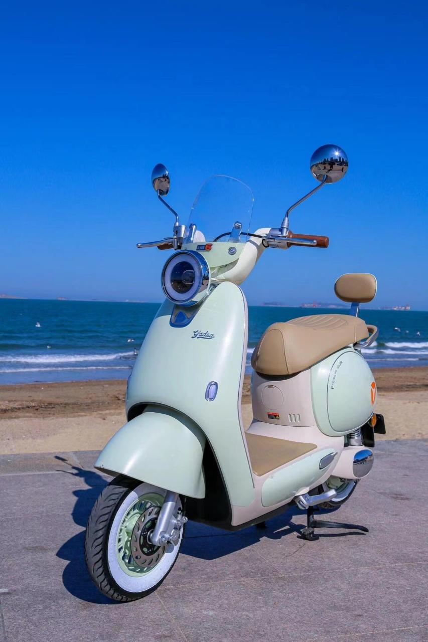 不是奥迪开不起,而是雅迪更有性价比 雅迪·q50,复古电摩