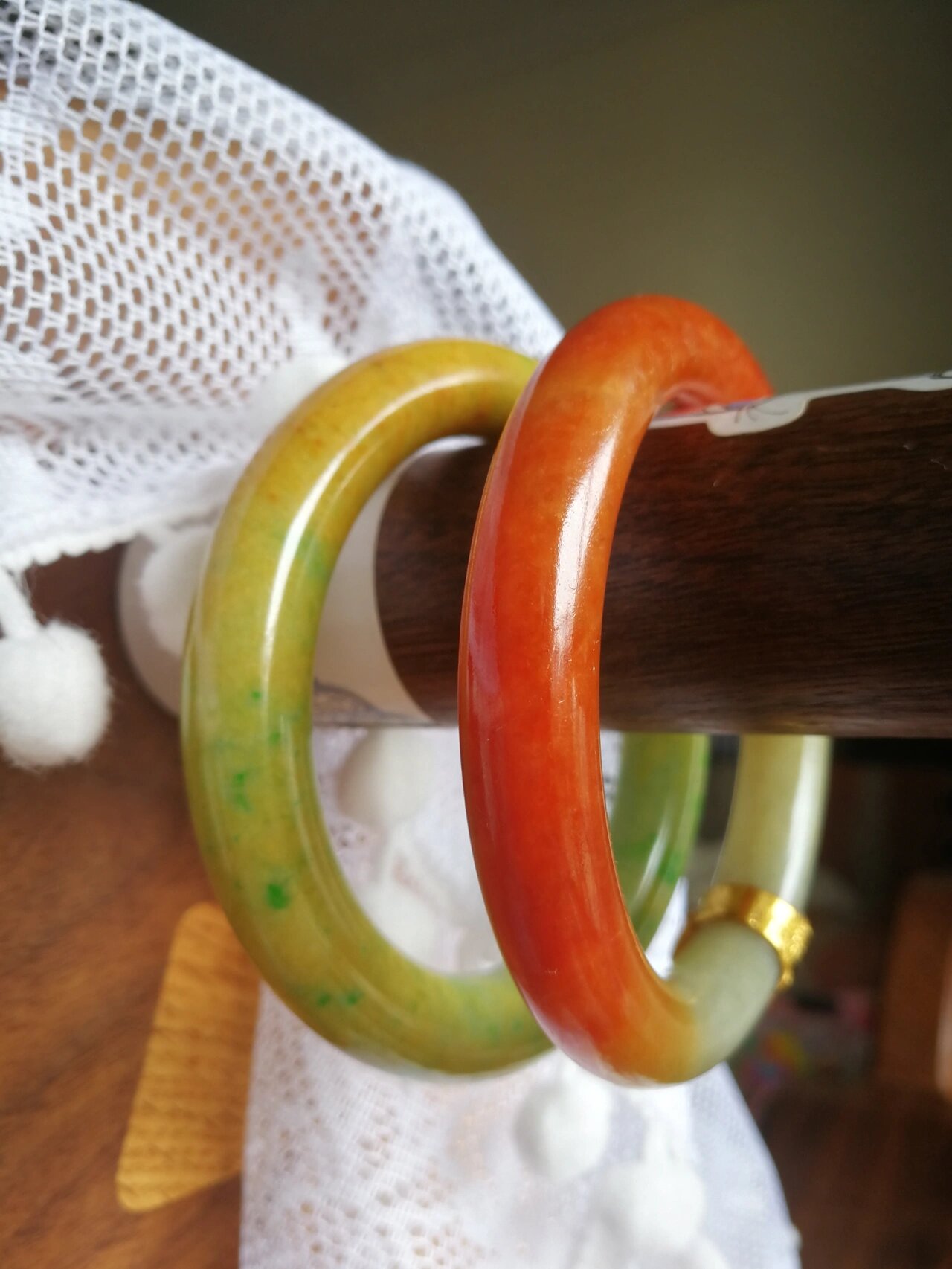 老坑极品黄加绿翡翠手镯 老坑糯种黄加绿老翡翠手镯 真正的纯种黄加绿