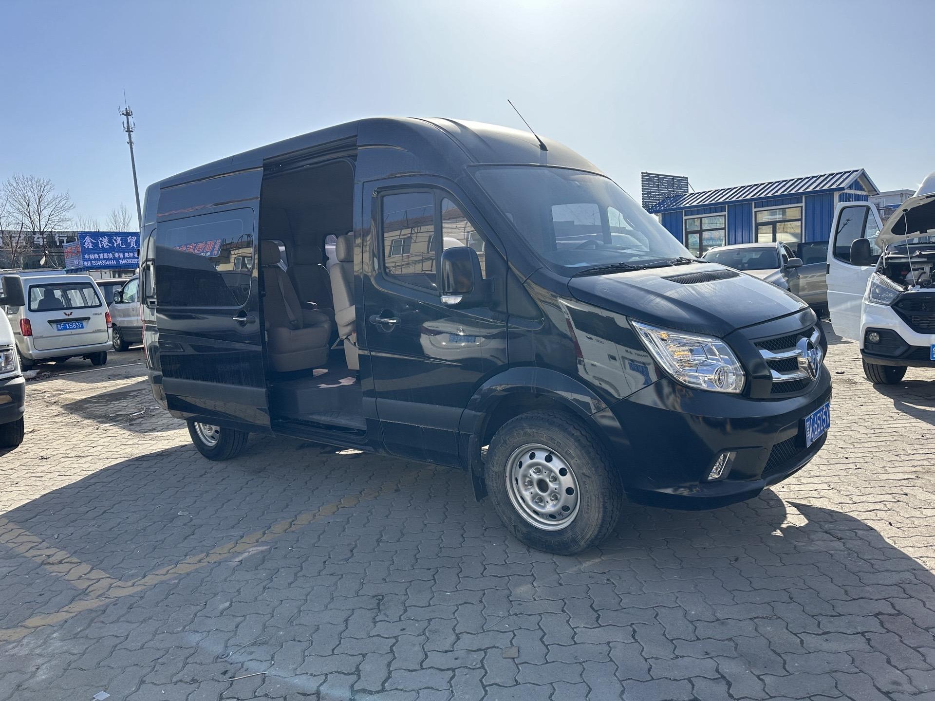 9座:福田图雅诺加长版,柴油国六排放,2.