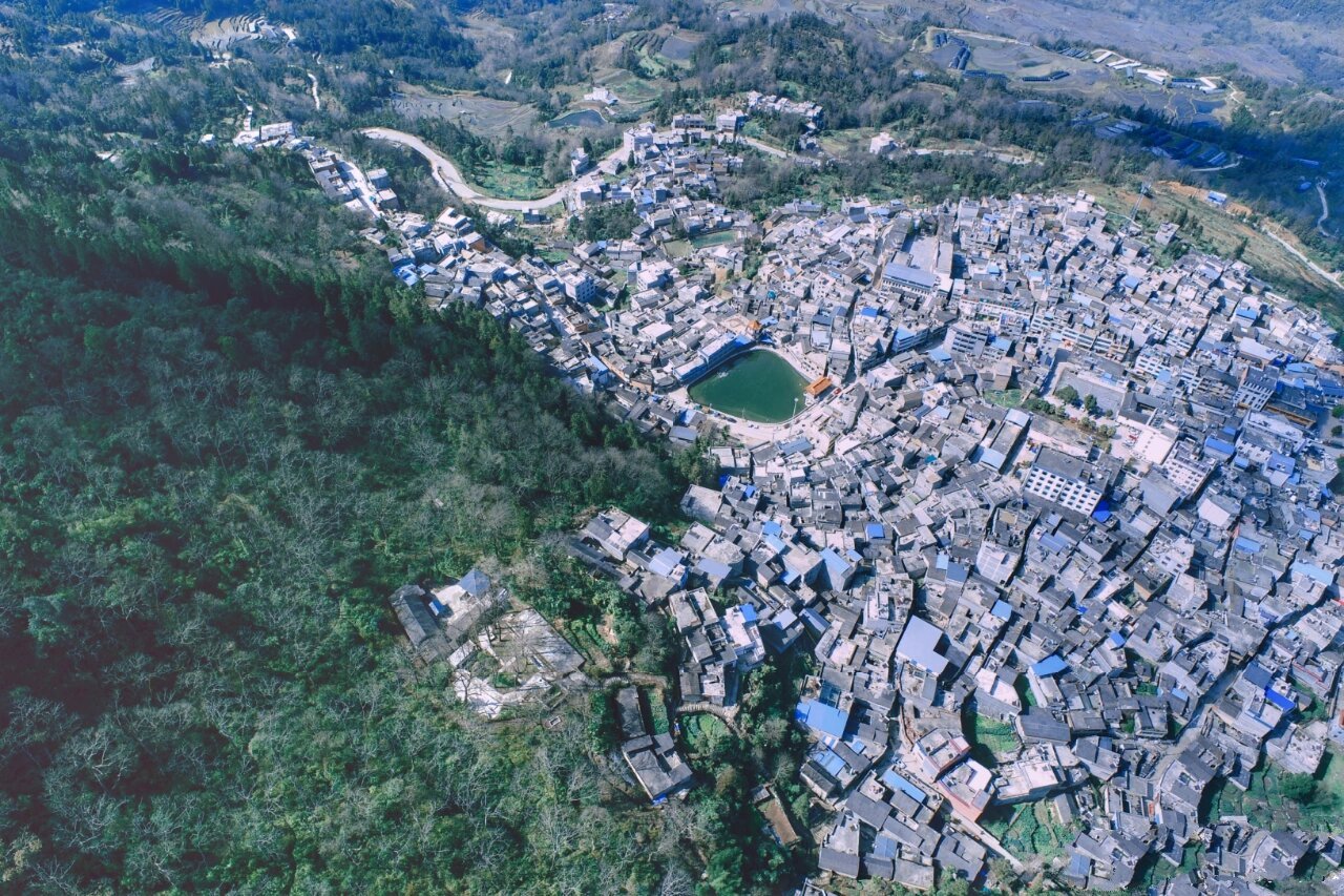 《云上甲寅》   甲寅镇位于红河县境内中东山区,镇政府驻地甲寅村距离