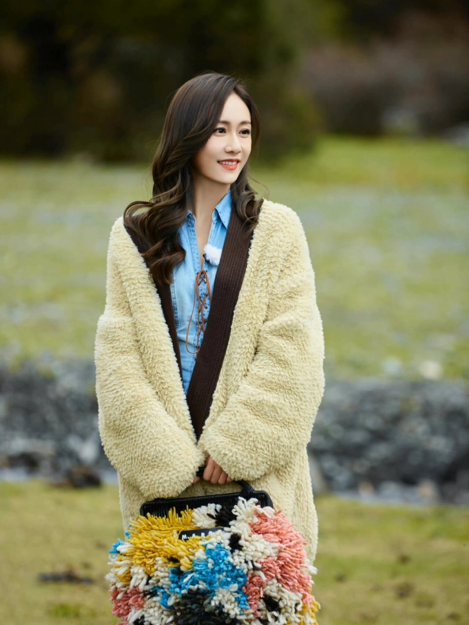 妻子的浪漫旅行6|刘芸最新穿搭 明艳若花,成熟若果!