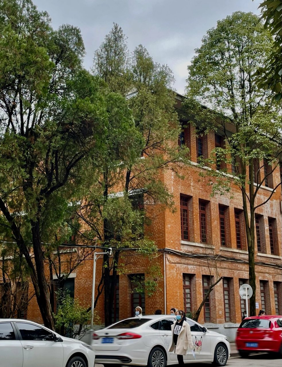 贵阳拍照92贵州师范大学老校区 我还小的时候 二姨就在师大上学 那