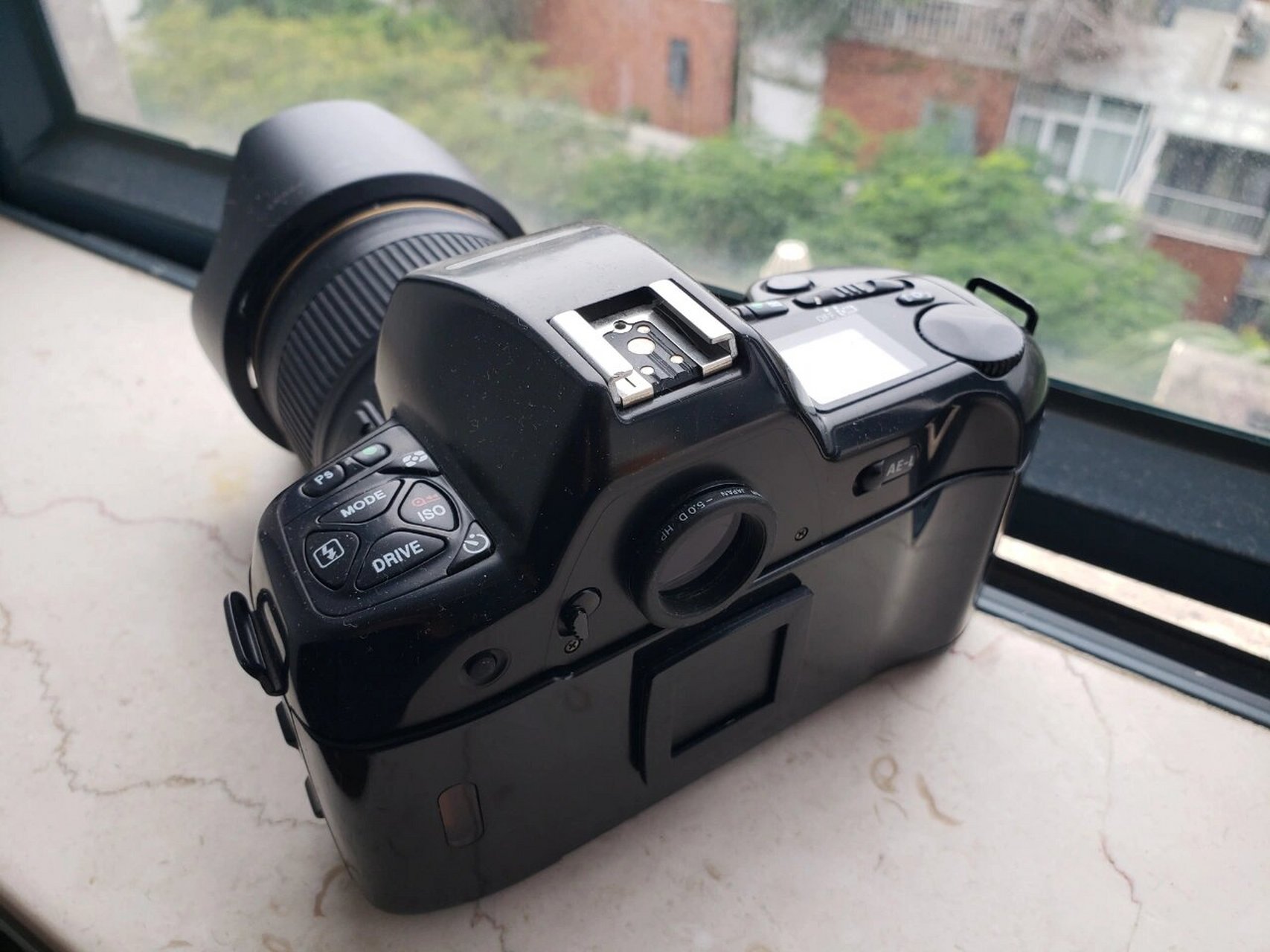 随便说说:尼康f90x,五百以内便宜又大碗 尼康的胶片机,目前基本价格都