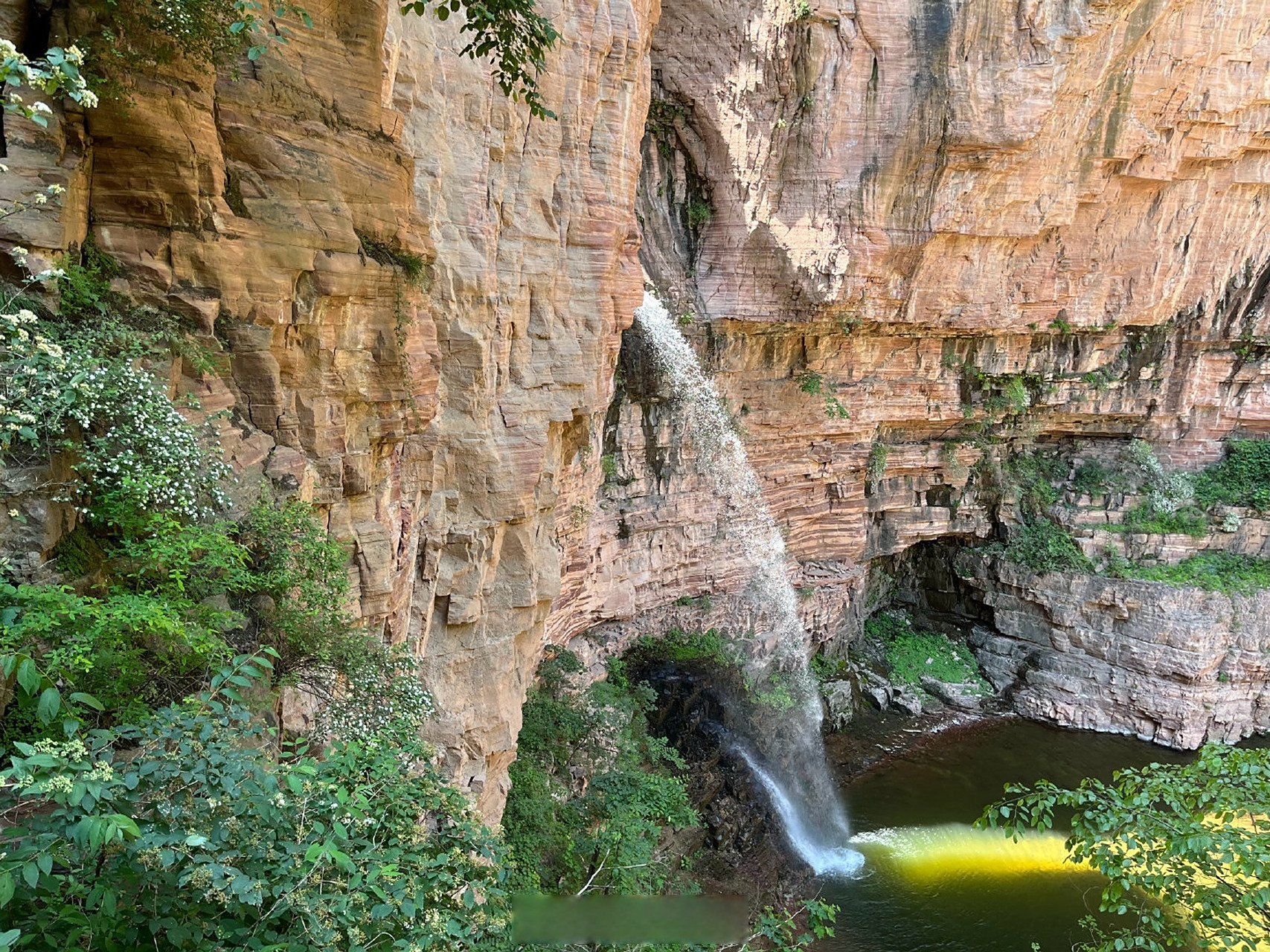 河北的瀑布也很绝#  小小瀑布 河北邢台大峡谷  图:小夜笙澜