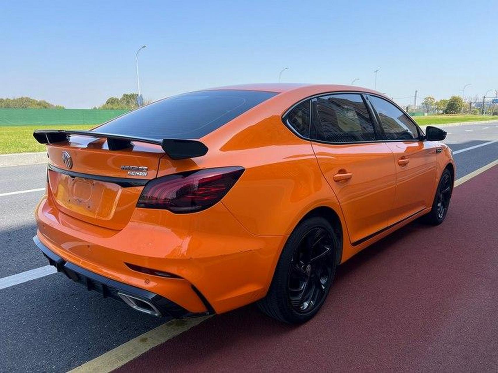 2022年名爵6protrophy豪华版 2022年2月上牌 跑了1.8万公里.