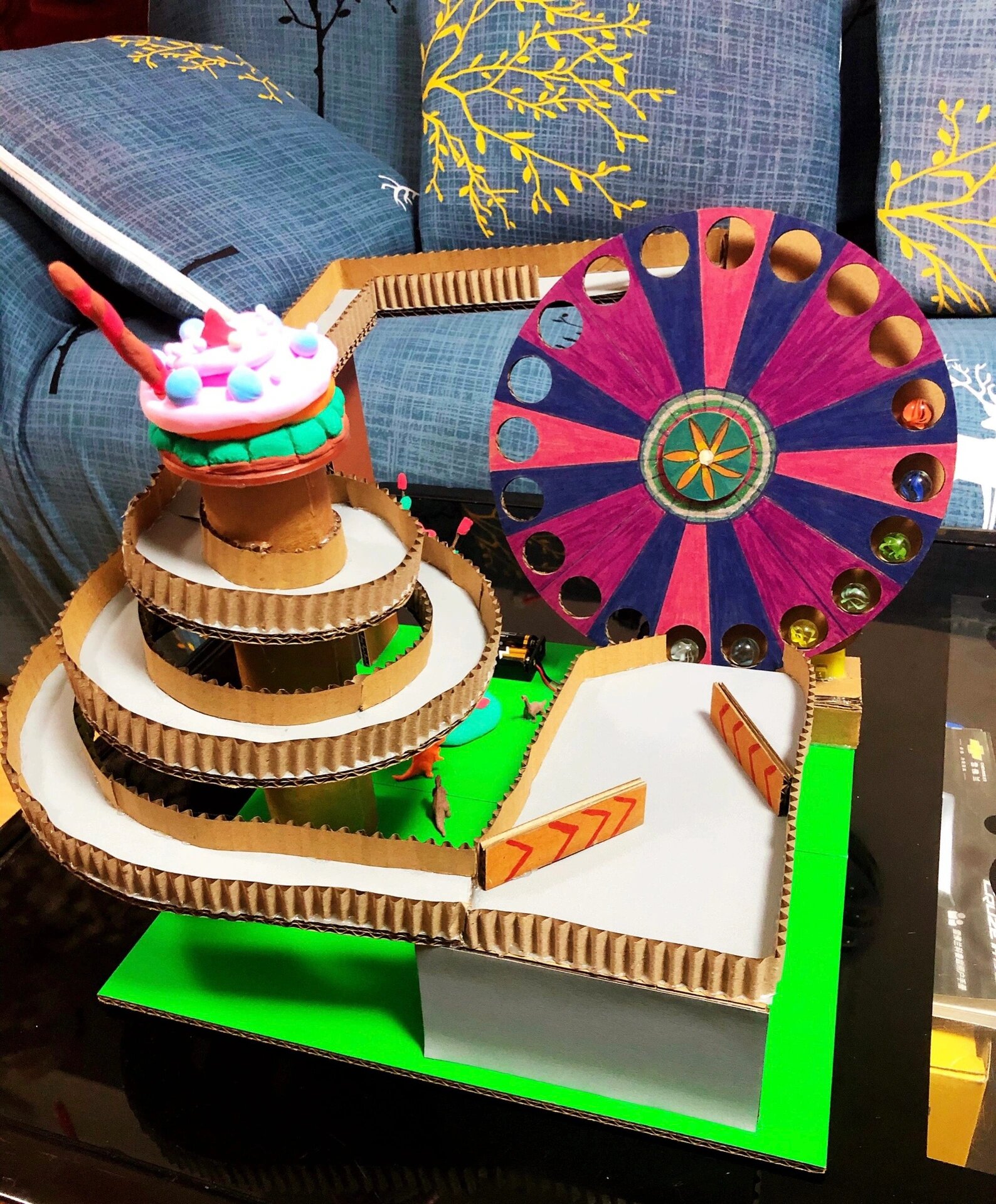 小学三年级暑假手工科技作业-电动过山车