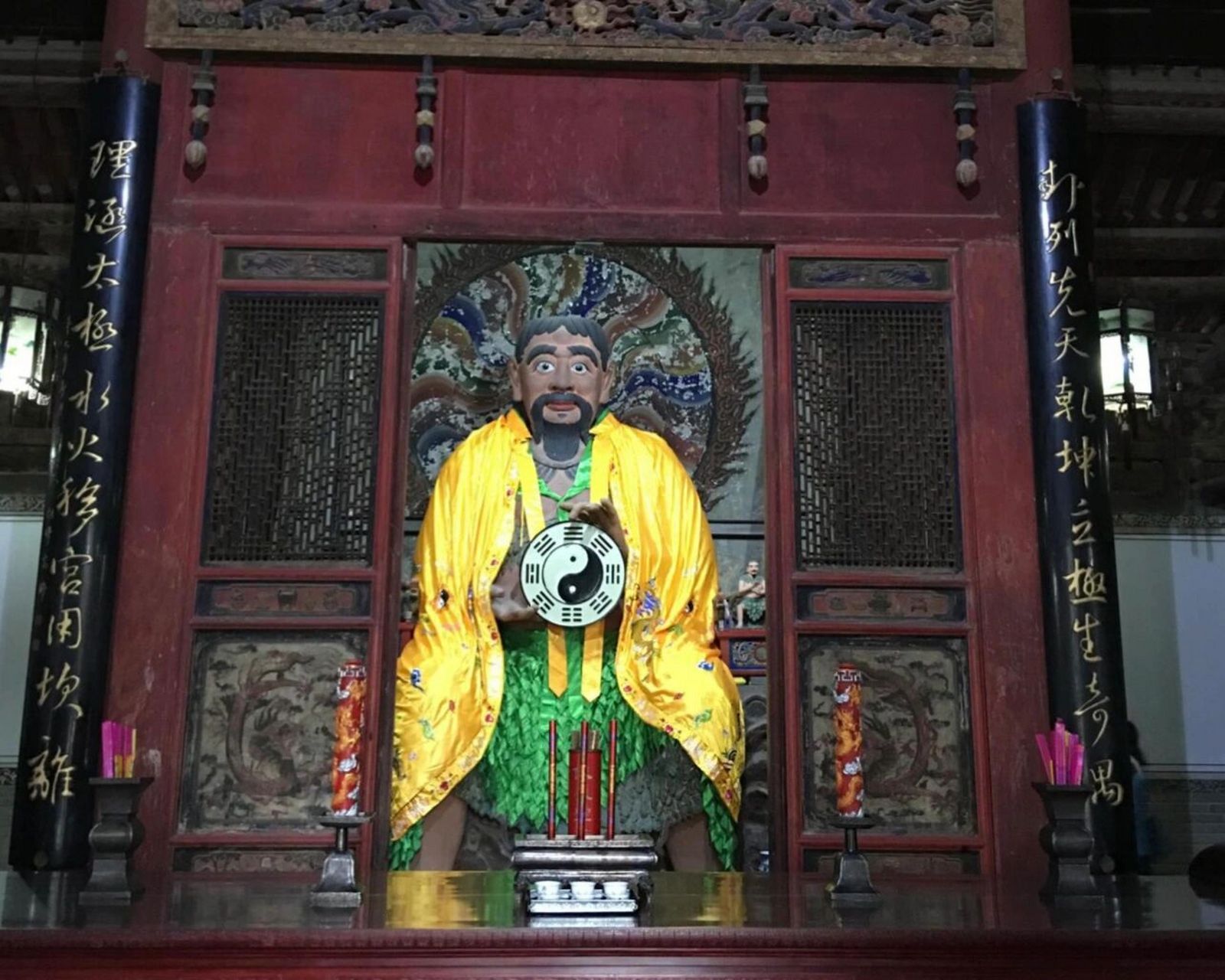 天水伏羲庙 伏羲庙本名太昊宫,俗称人宗庙,位于天水市城区西关伏羲路,