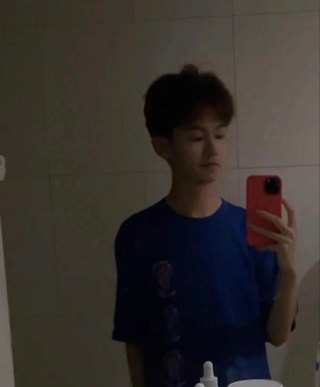 可以网恋的男生图片(一组) 可以网恋的男生图片(一组)