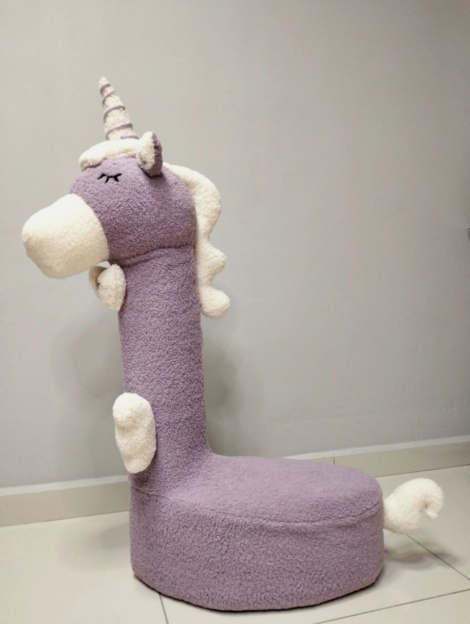 奶粉罐改造成女儿最爱的独角兽沙发 熬了好几个夜晚 一针一线为我的