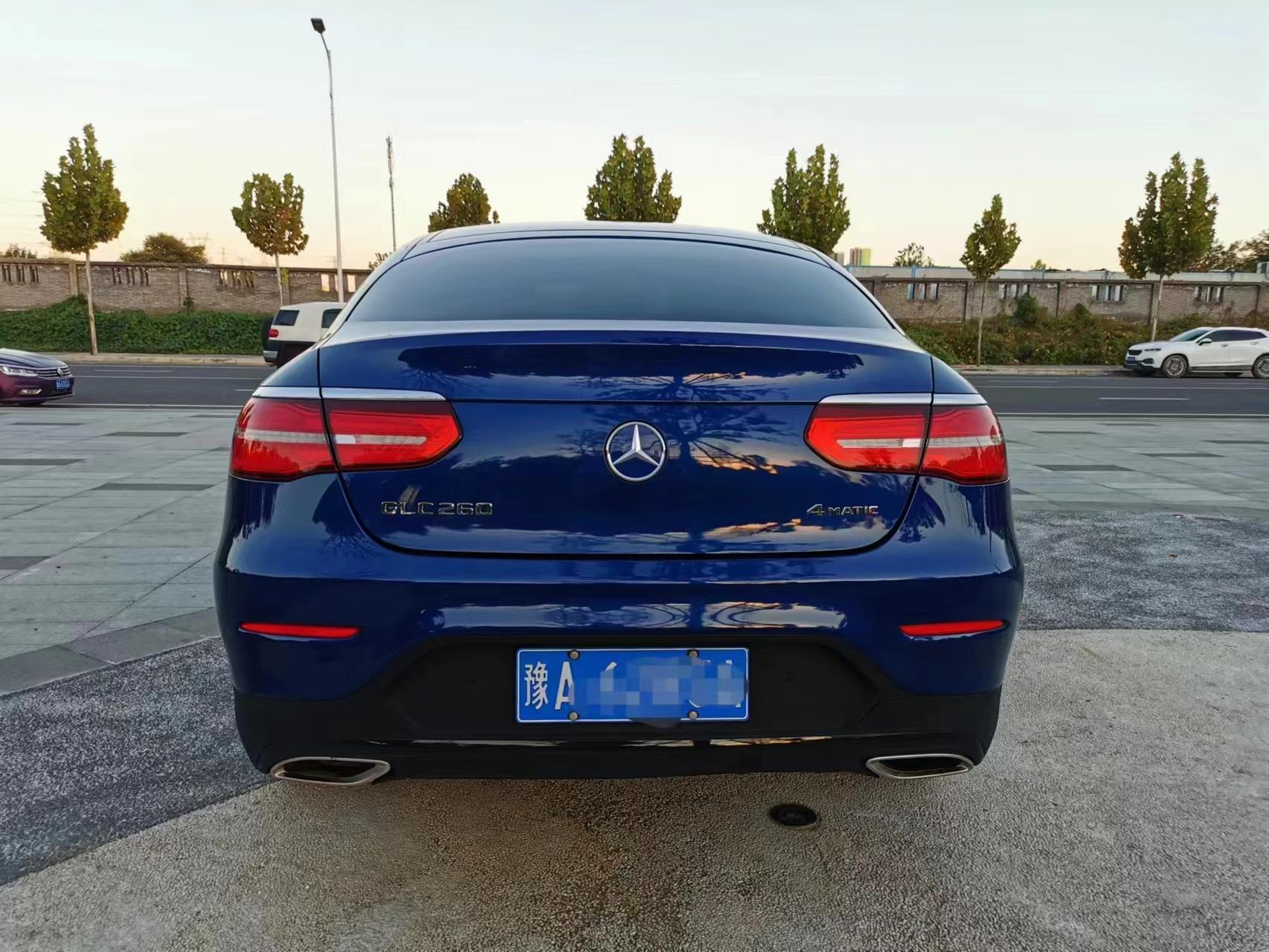 2018年进口奔驰glc2604matic轿跑suv,指导价:49.