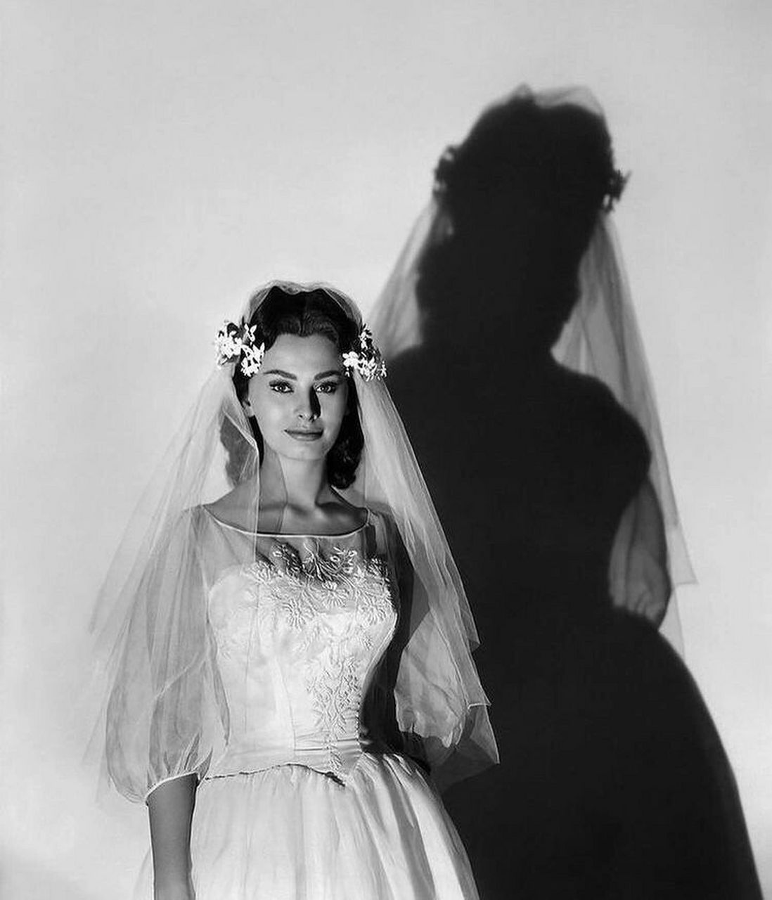 复古婚礼|电影《黑兰花》中的婚礼 90 今日分享:1958年电影《黑兰花