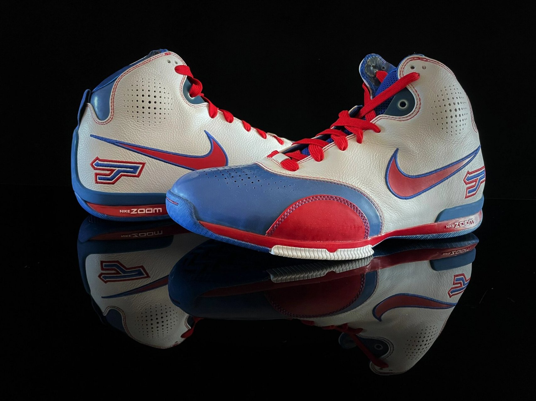 nike zoom bb 1 托尼帕克pe "法国小跑车"帕克国家队配色,欣赏!