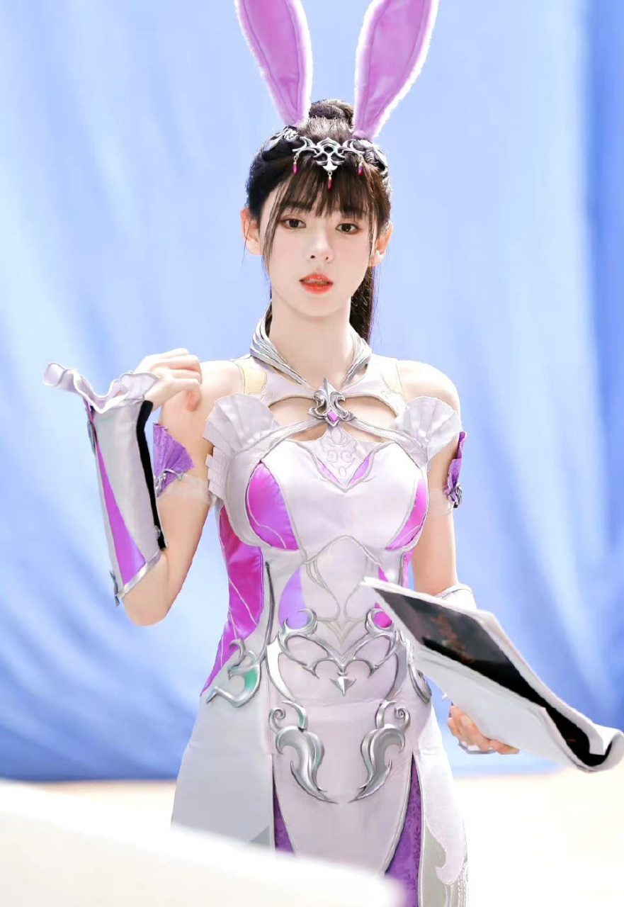 张予曦斗罗大陆小舞造型 大家来评价一下美女