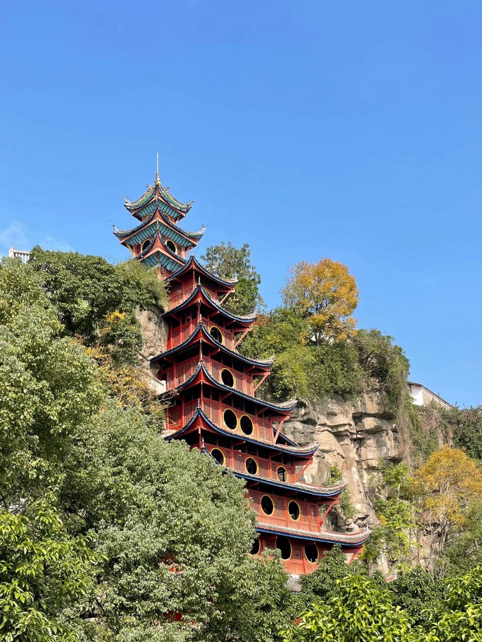 始建于明万历十一年,清乾隆元年重修,国⑤ 	 位于重庆忠县石宝镇,古