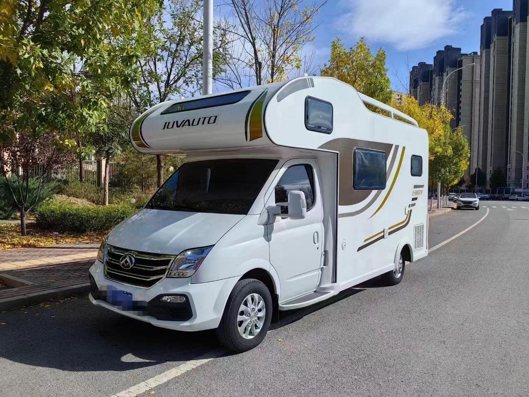 出售2021年11月巨威c型房车(大通v80柴油2.