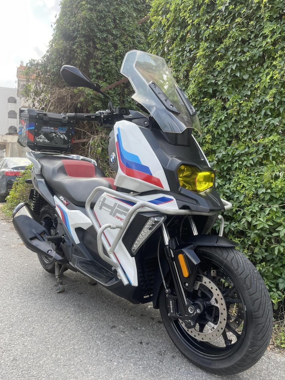 19年宝马c400x  三首户 一万七公里  三万多即可拥有机车 宝马c400x