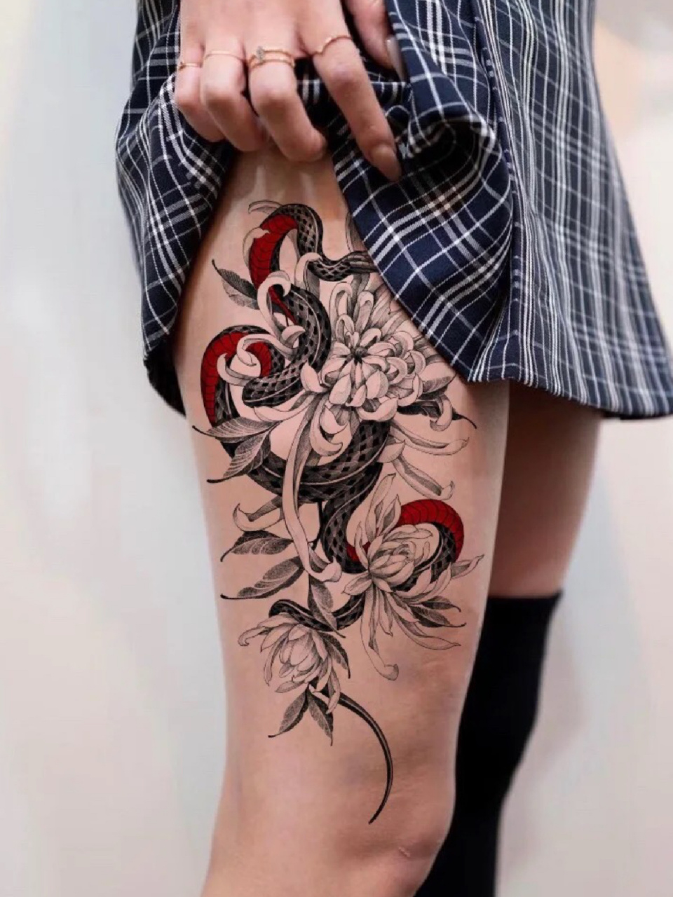 大腿纹身 女生大腿纹身