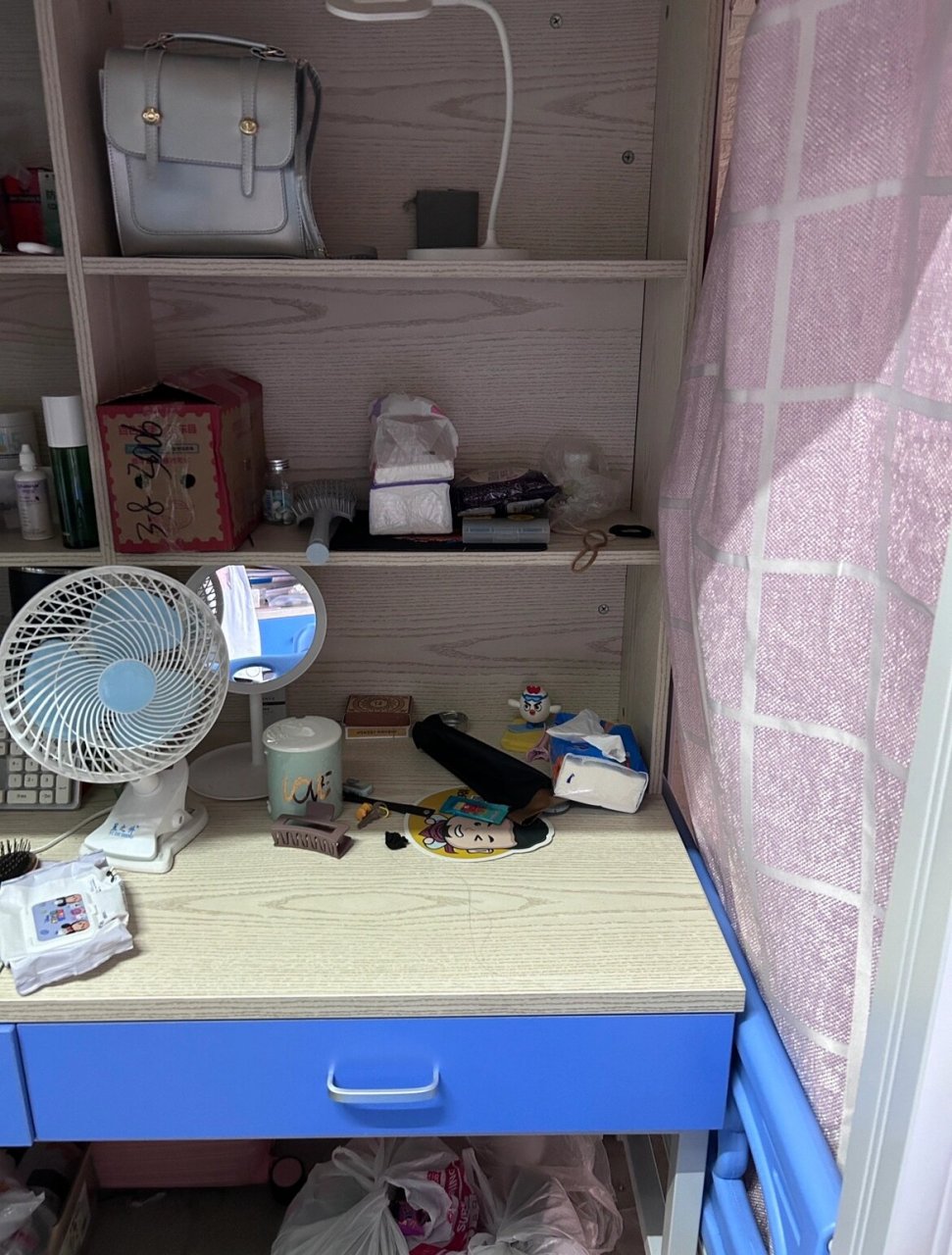 揭阳职业技术学院宿舍篇 本文只是揭阳职业技术学院b栋宿舍篇 具体