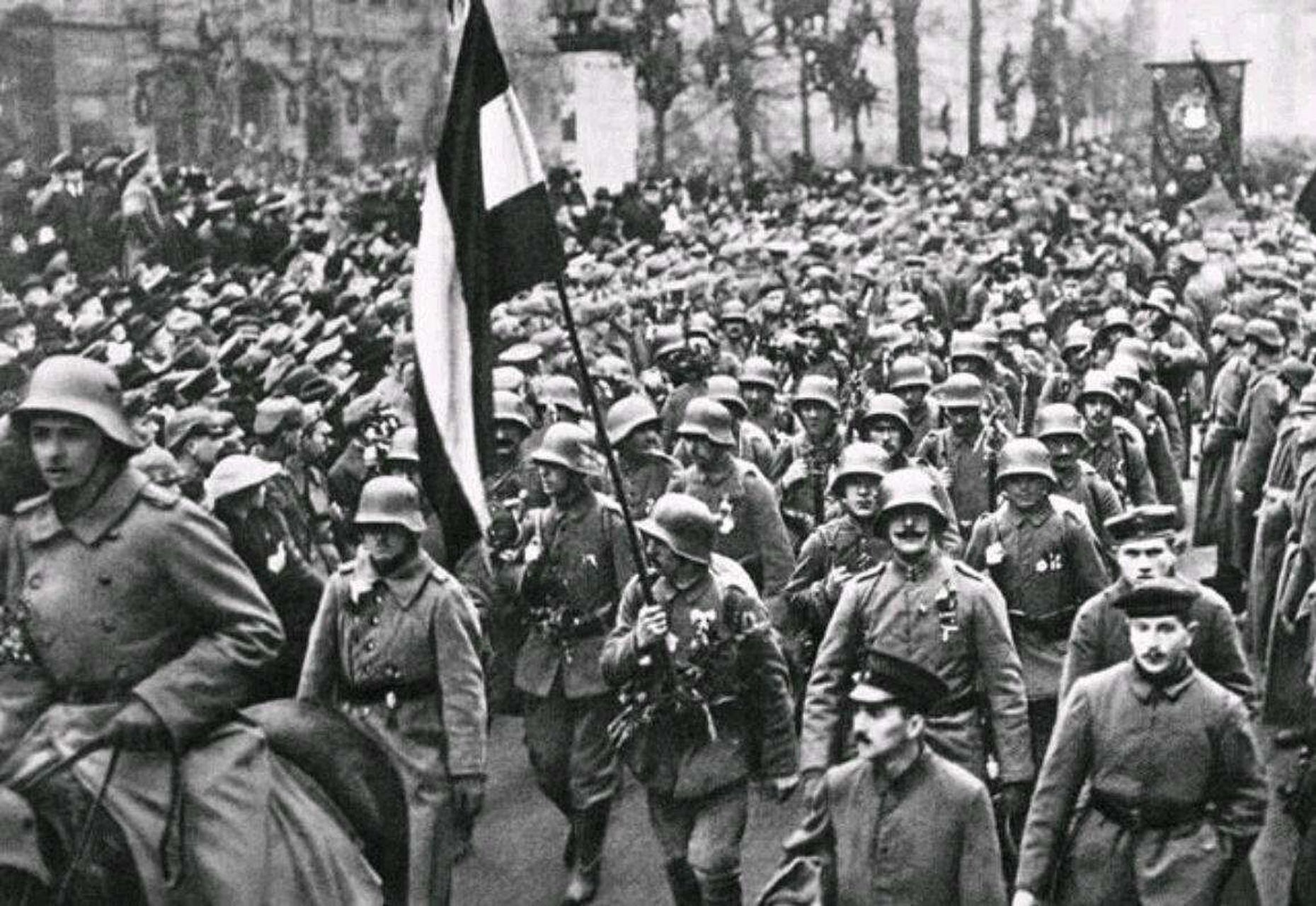 第一次世界大战(10) 战争结果 1918年11月11日,德国正式宣布投降