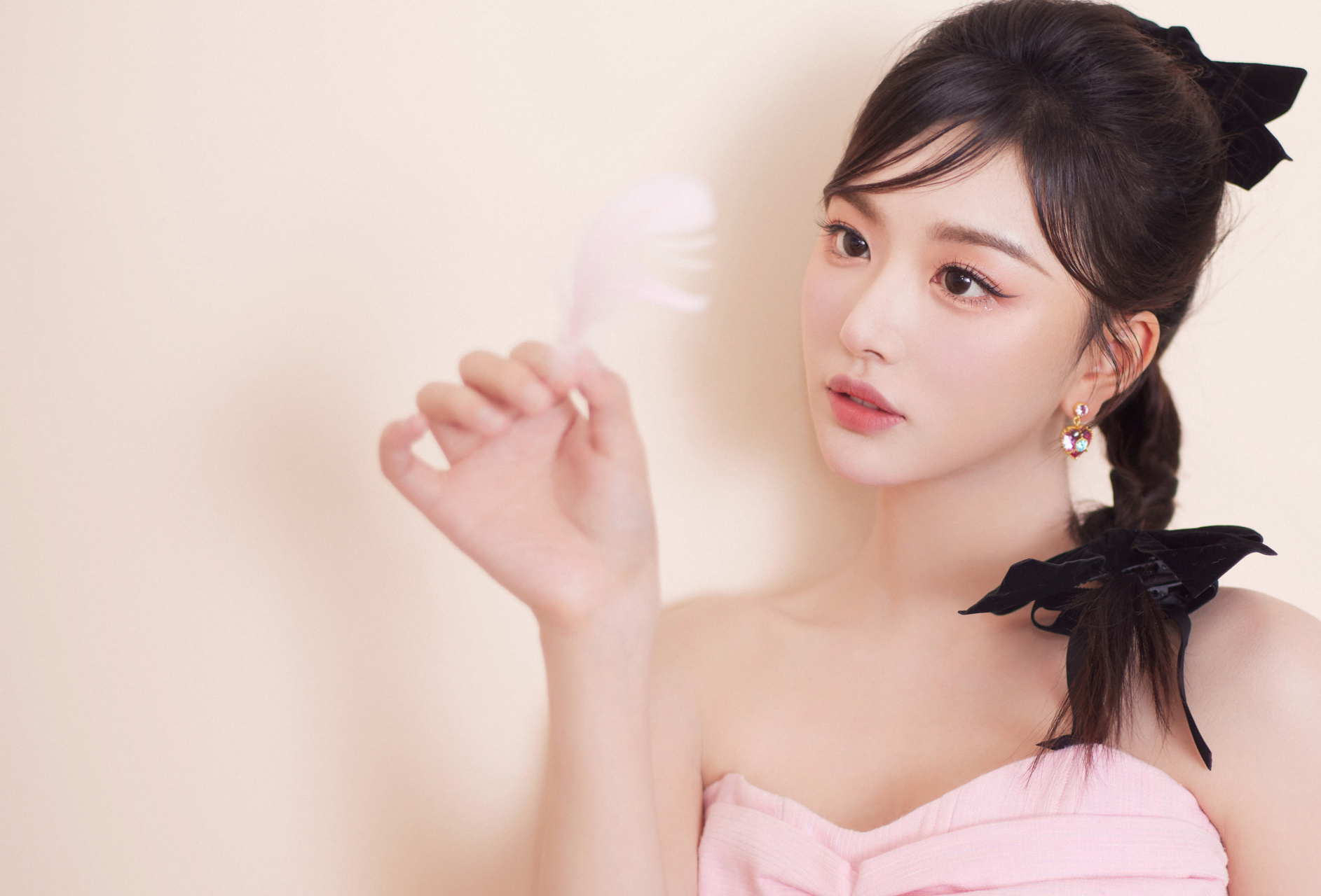 享受奇妙魅力09活力斑斓,沉沦于粉色臆想,浪漫尽在此刻@孔雪儿