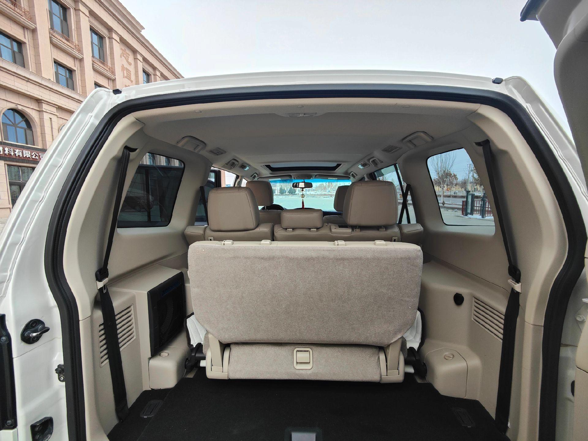 2020年4月上牌,帕杰罗v97金标顶配3.8l,v6四驱7座,个人一手车,实表3