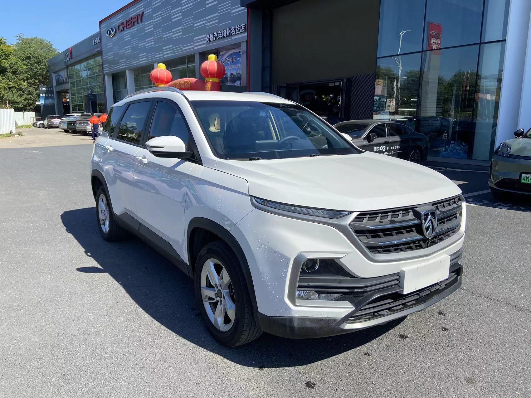 4万多自动大suv,19年6月宝骏530,1