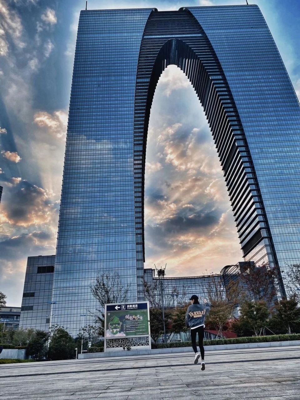 金鸡湖是拍大裤衩的最佳地理位置 外地人来苏州一定要打卡的地方 需要